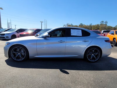 2021 Alfa Romeo Giulia Base