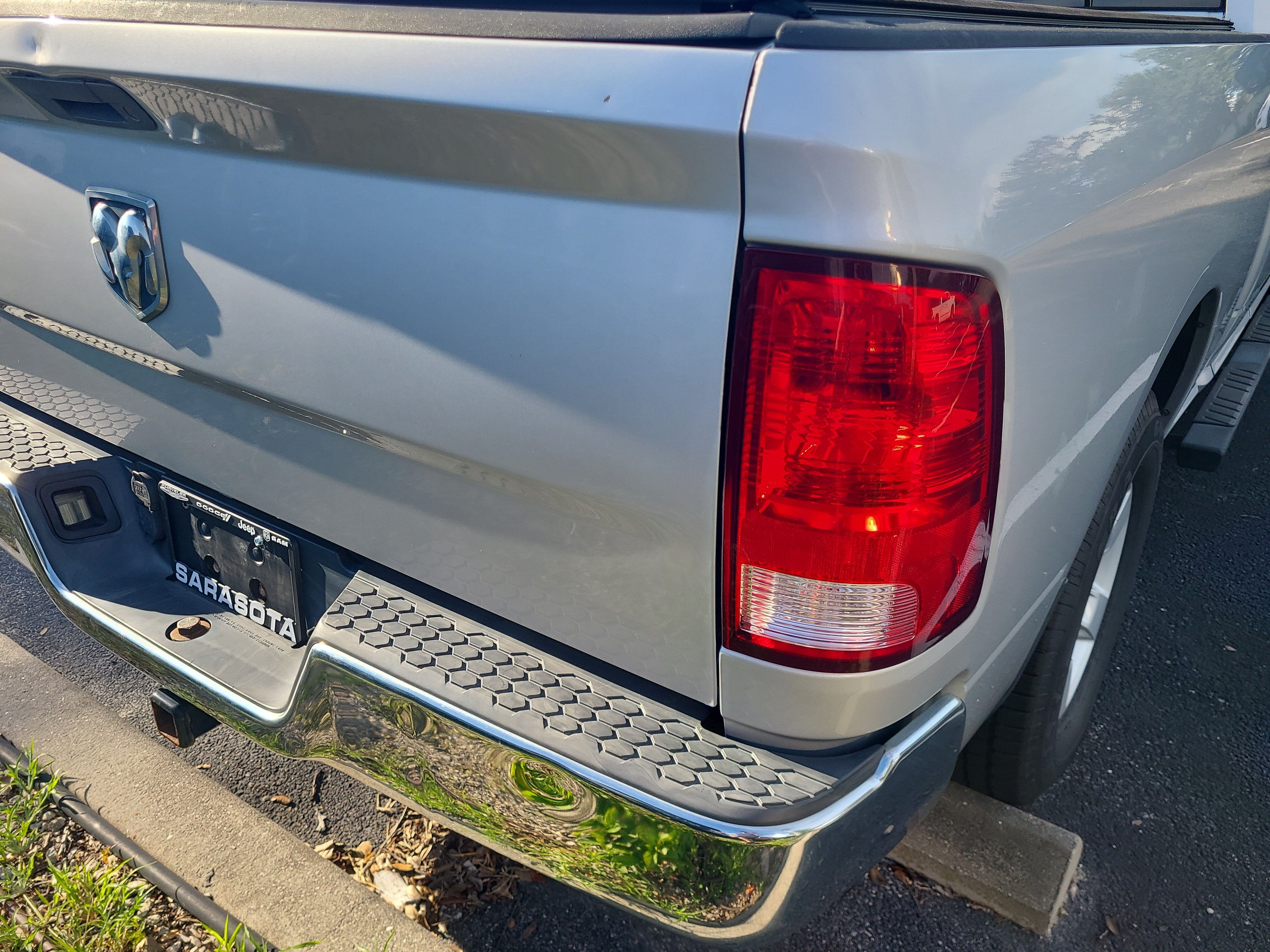 2016 RAM 1500 SLT
