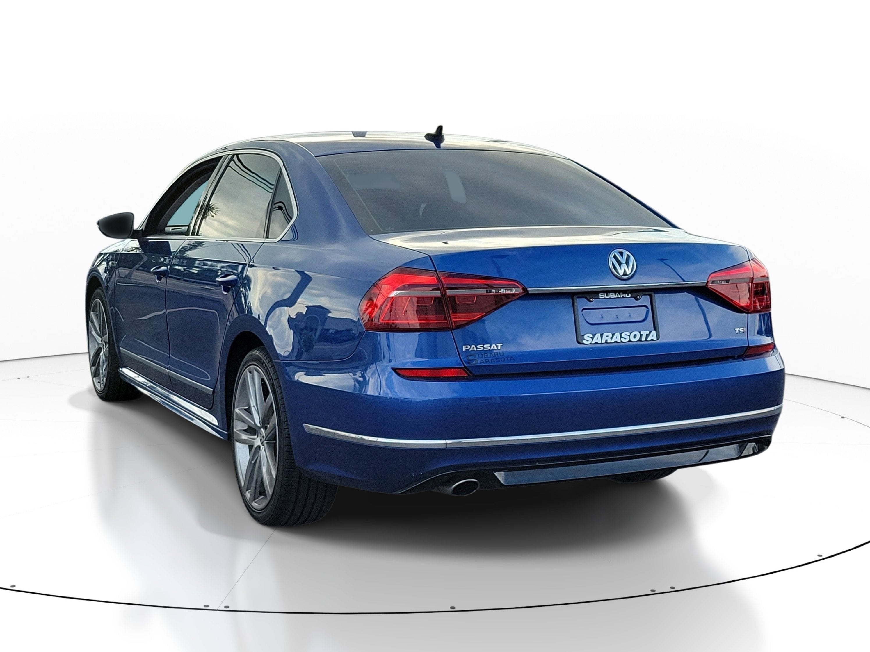 2017 Volkswagen Passat R-Line w/Comfort Pkg