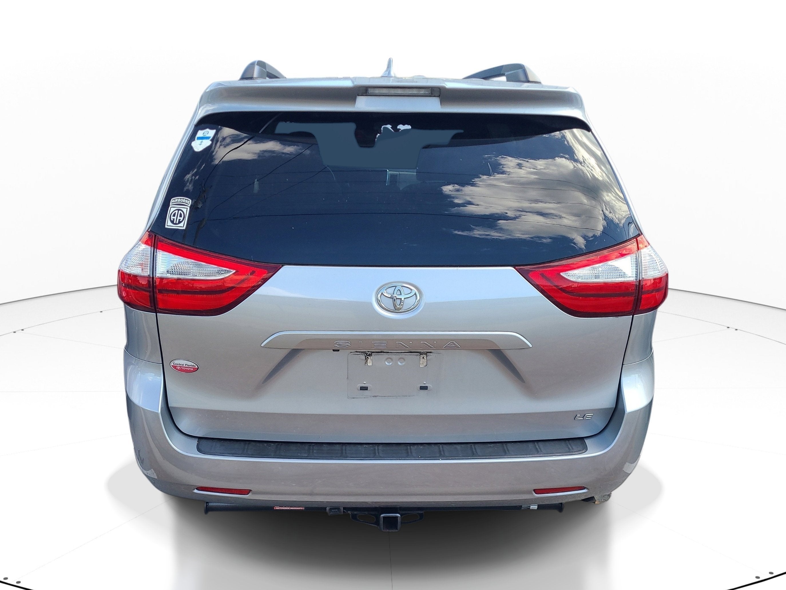 2018 Toyota Sienna LE Auto Access Seat