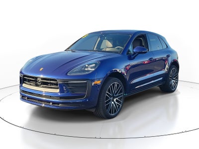 2025 Porsche Macan T