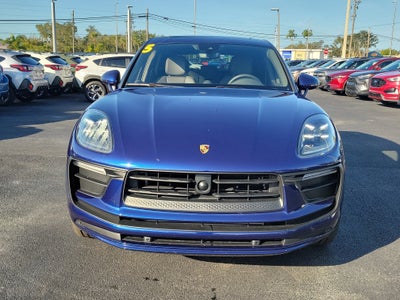 2025 Porsche Macan T