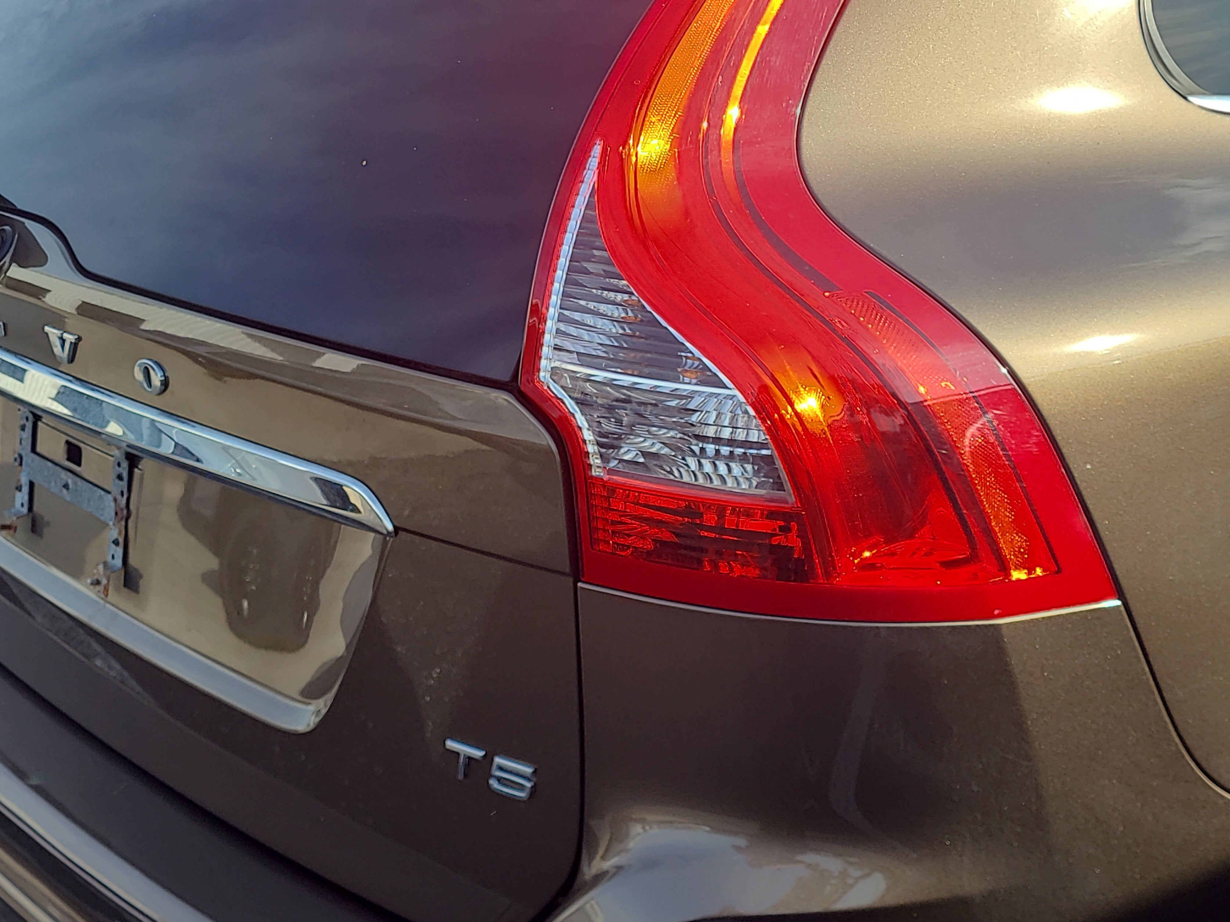 2015 Volvo XC60 T5 Drive-E Premier