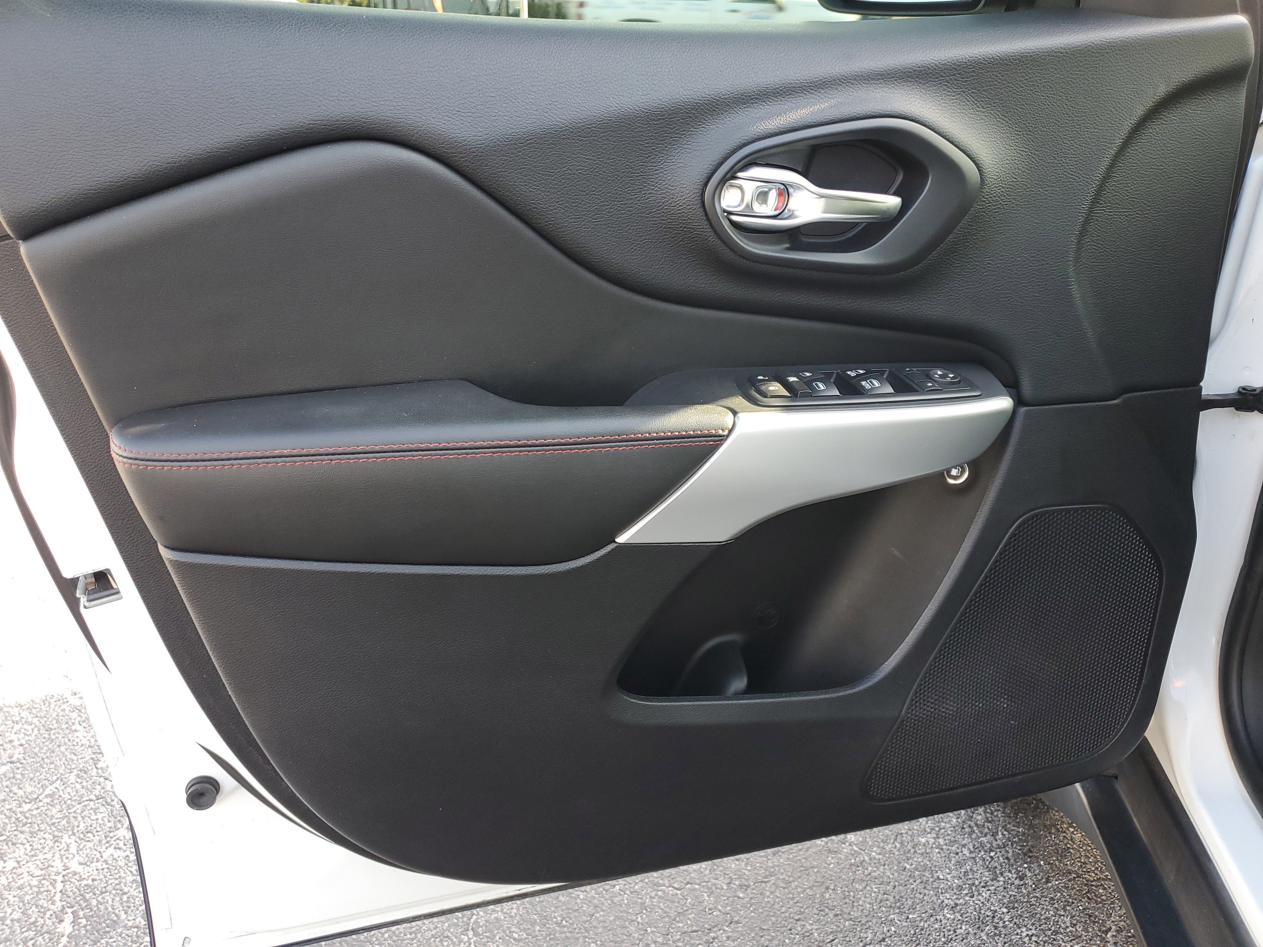 2017 Jeep Cherokee Trailhawk