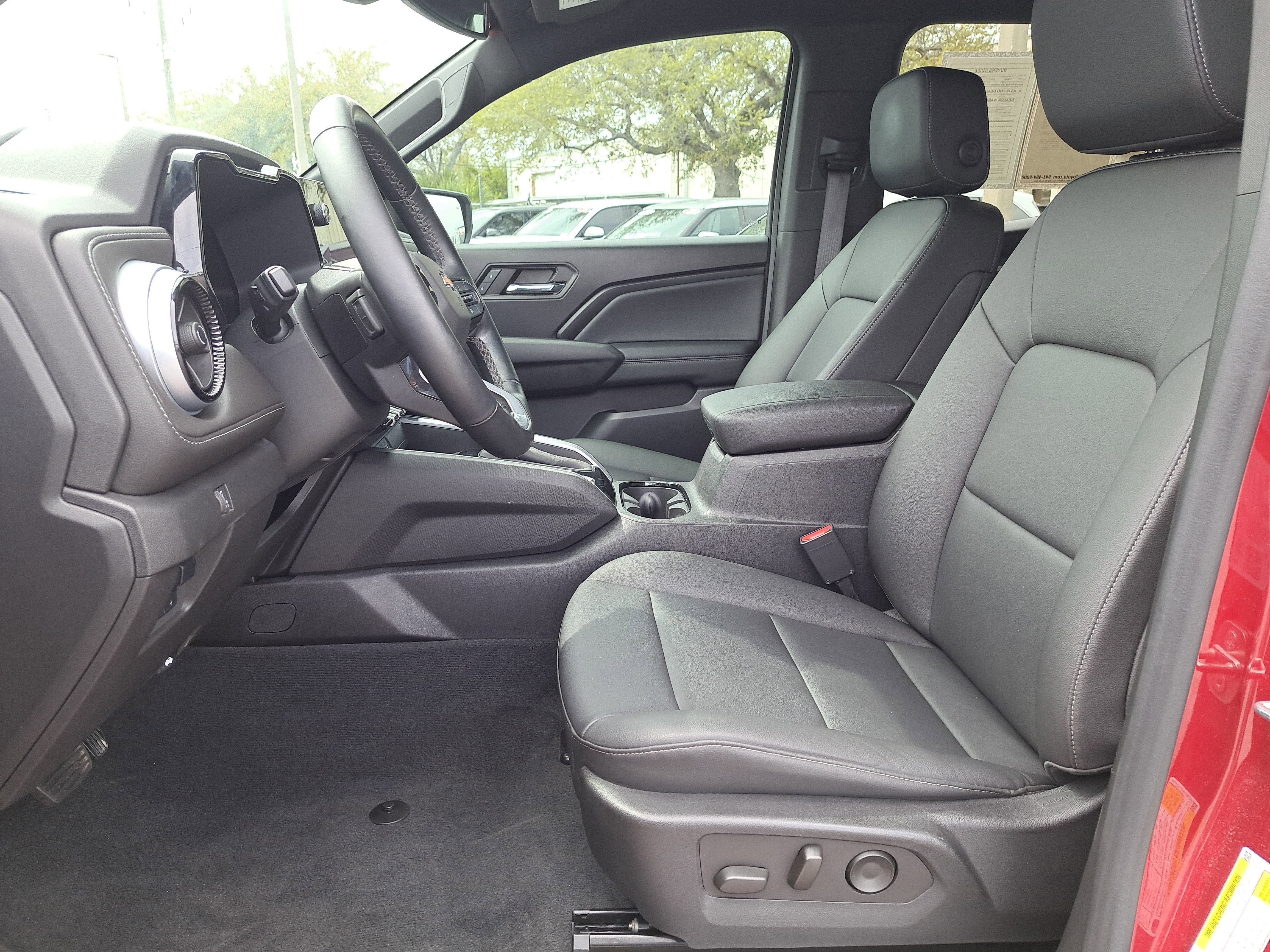 2023 Chevrolet Colorado 2WD LT