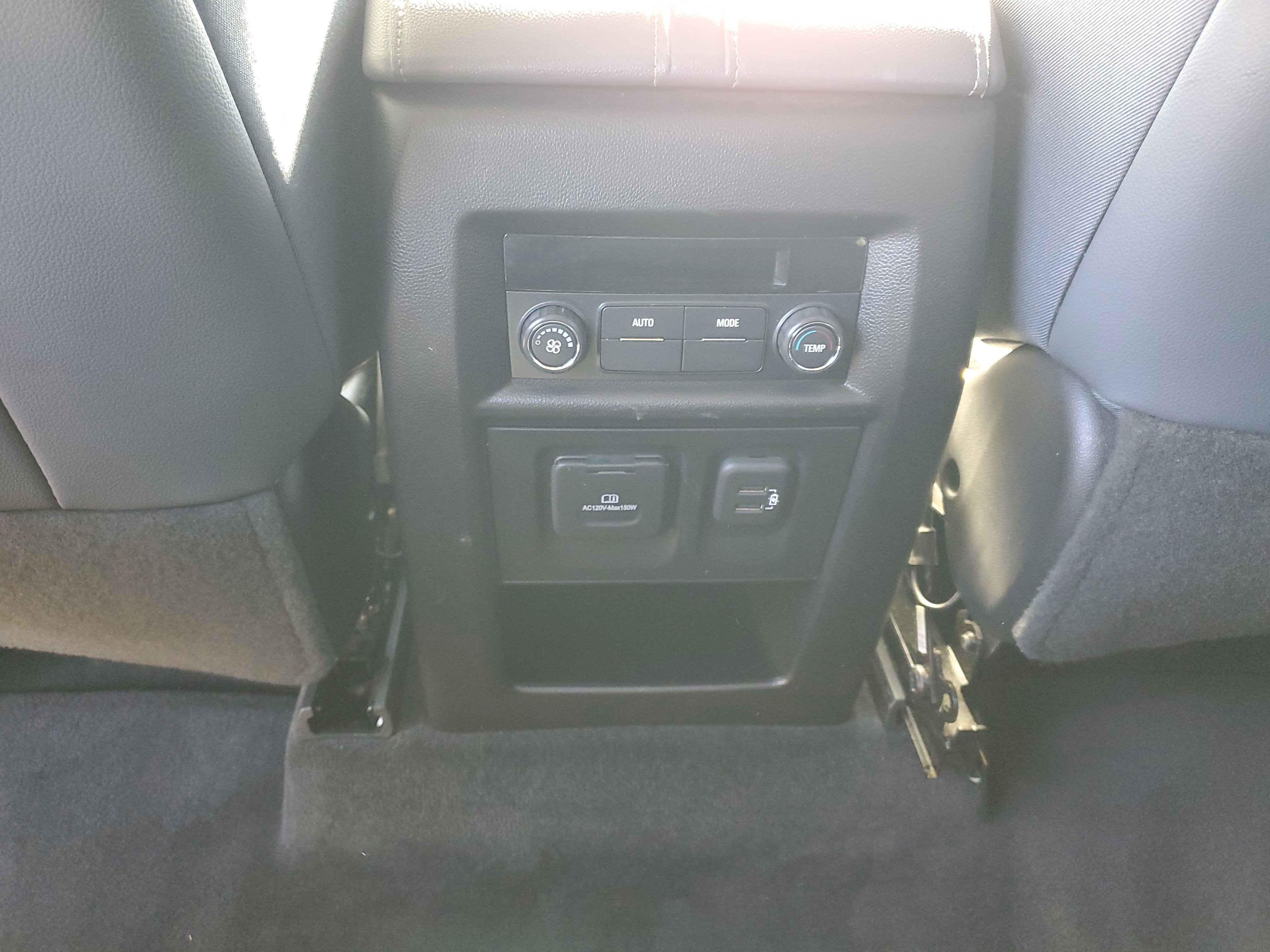 2020 Chevrolet Traverse LT Leather