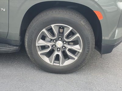 2023 Chevrolet Suburban LT