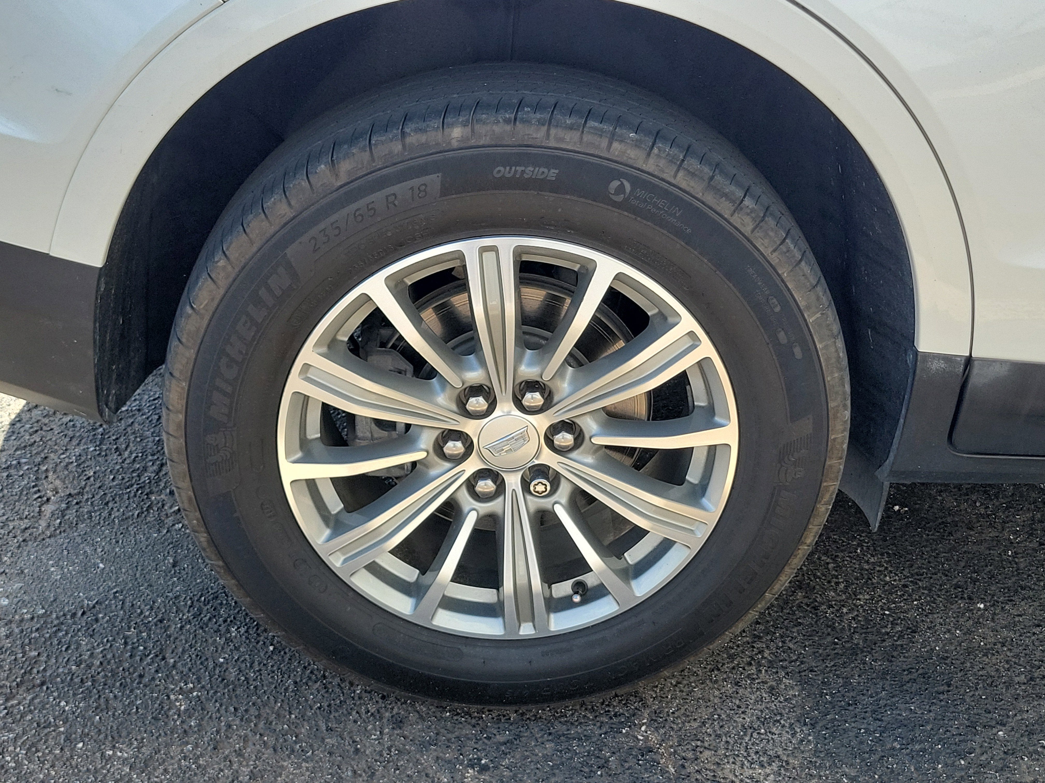 2019 Cadillac XT5 Luxury FWD