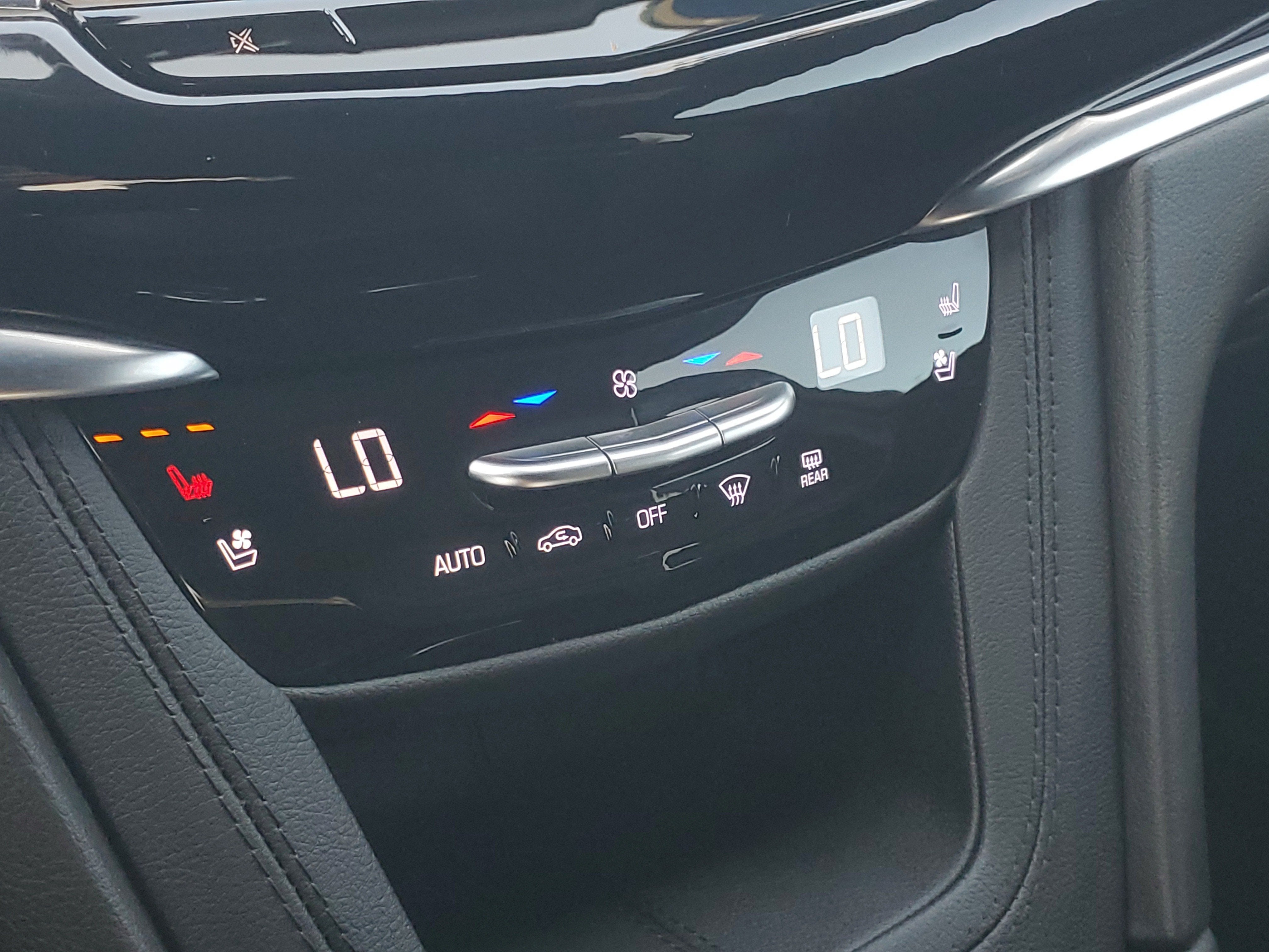 2025 Cadillac XT6 AWD Sport