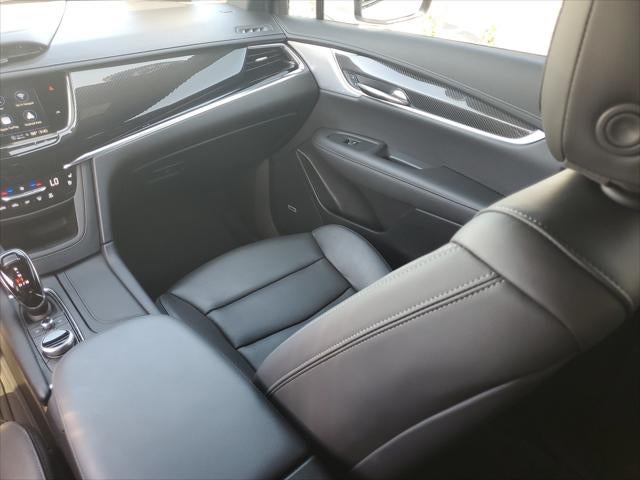 2025 Cadillac XT6 AWD Sport