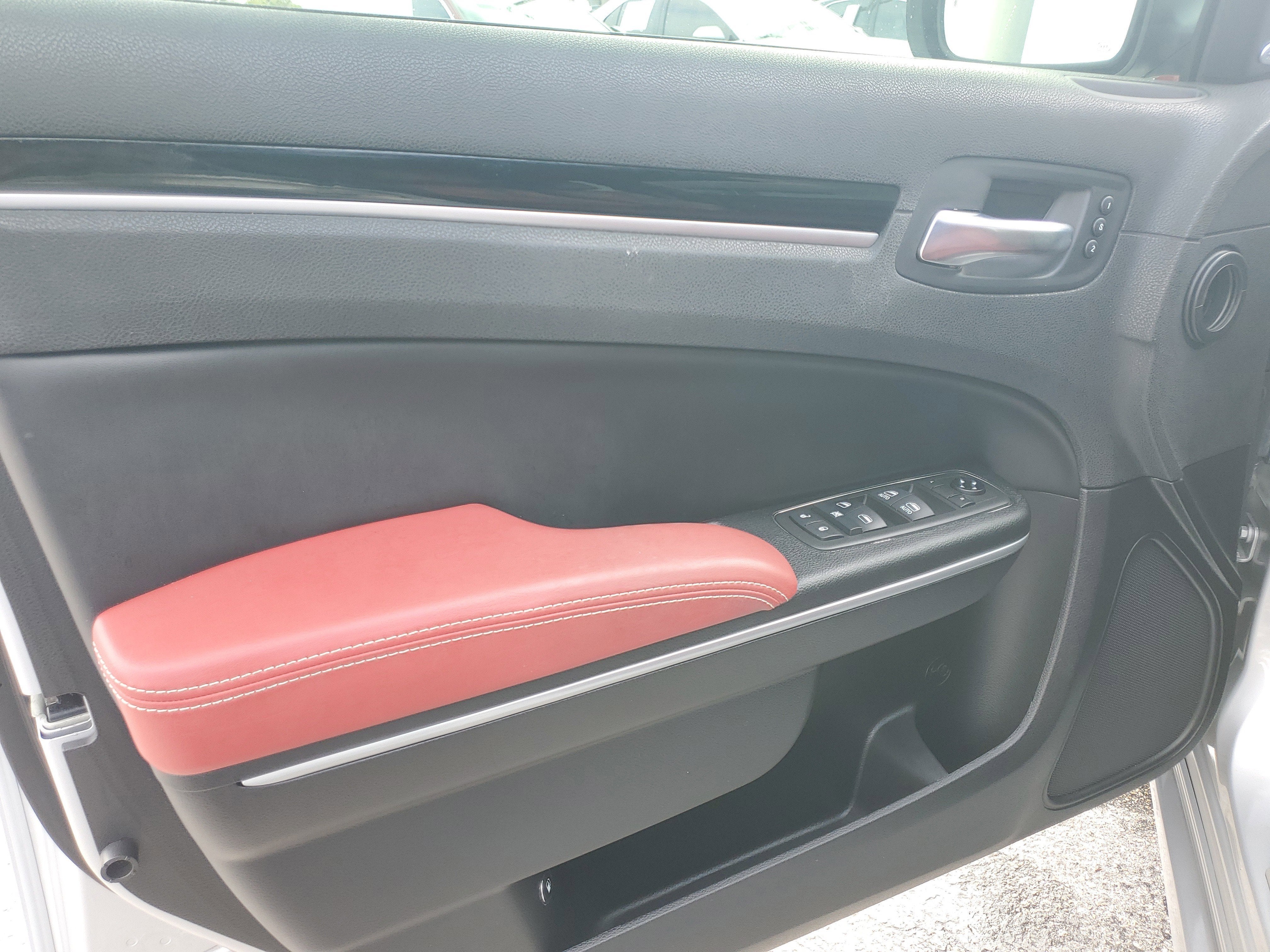 2021 Chrysler 300 300S