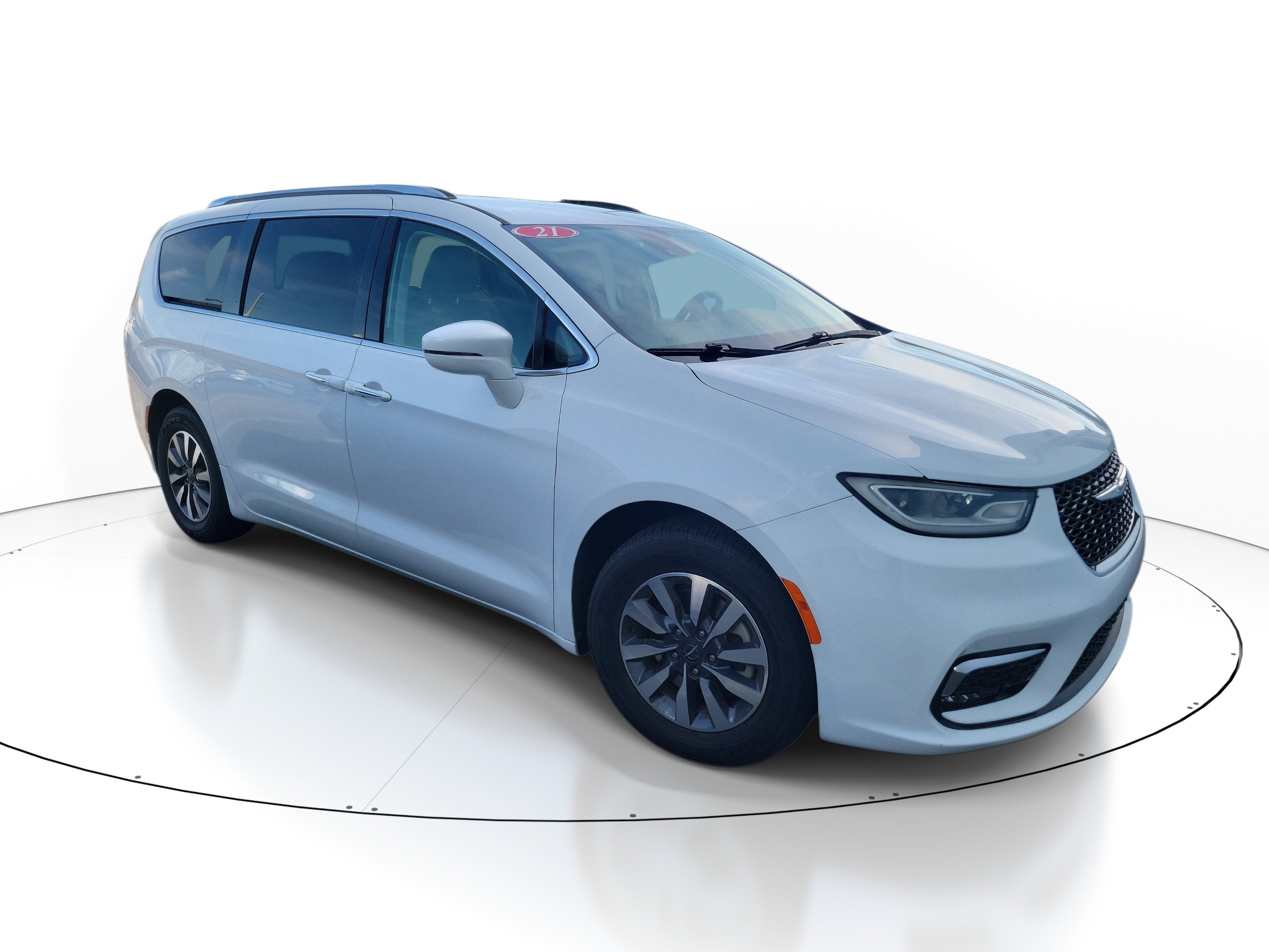 2021 Chrysler Pacifica Touring L's photo