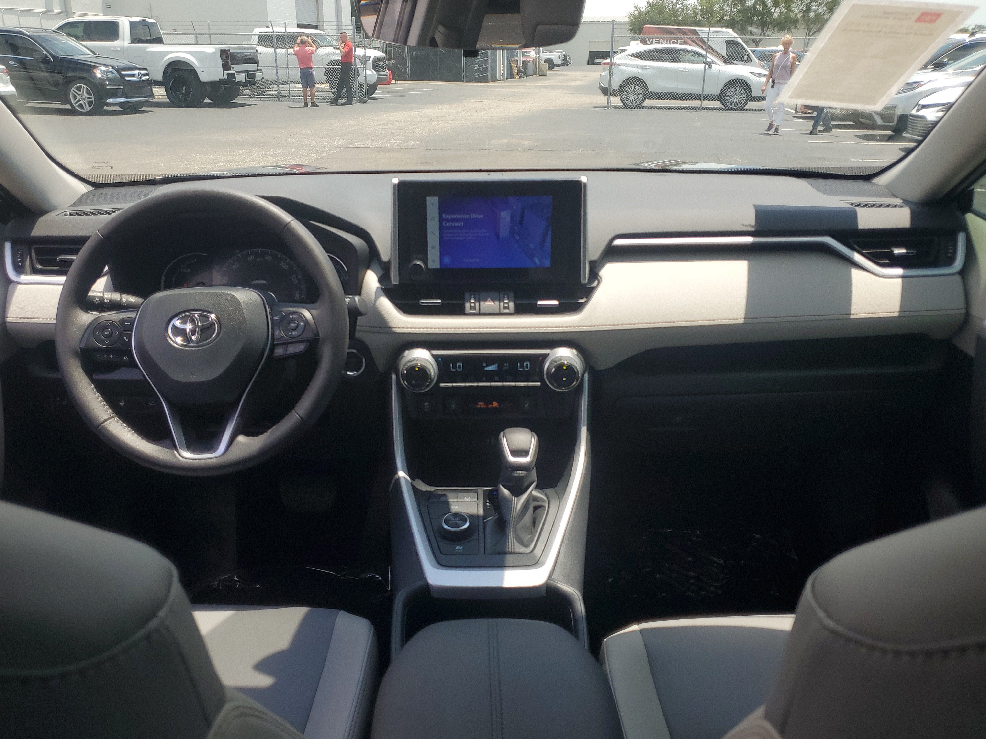 2025 Toyota RAV4 Hybrid XLE Premium