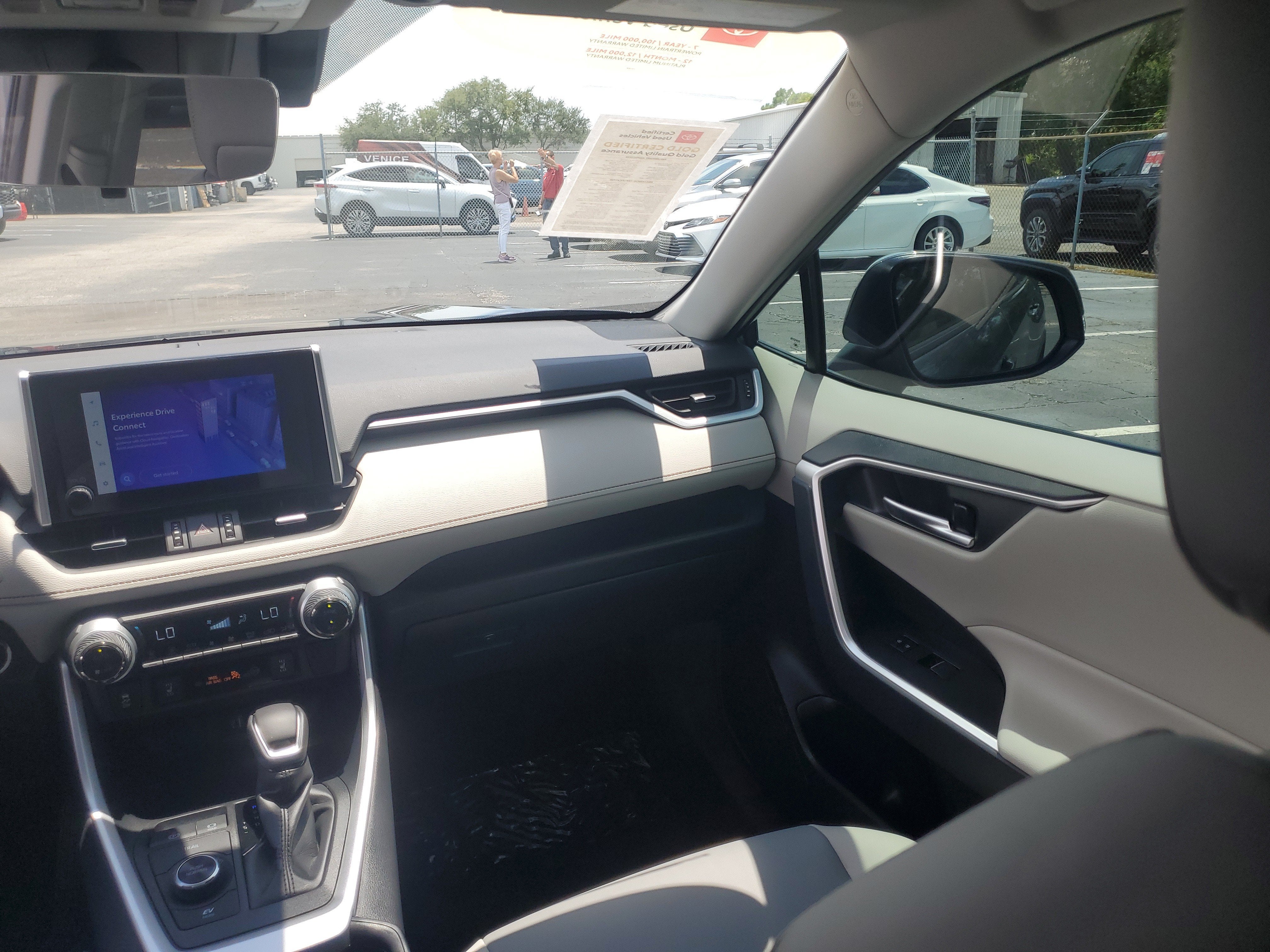 2025 Toyota RAV4 Hybrid XLE Premium