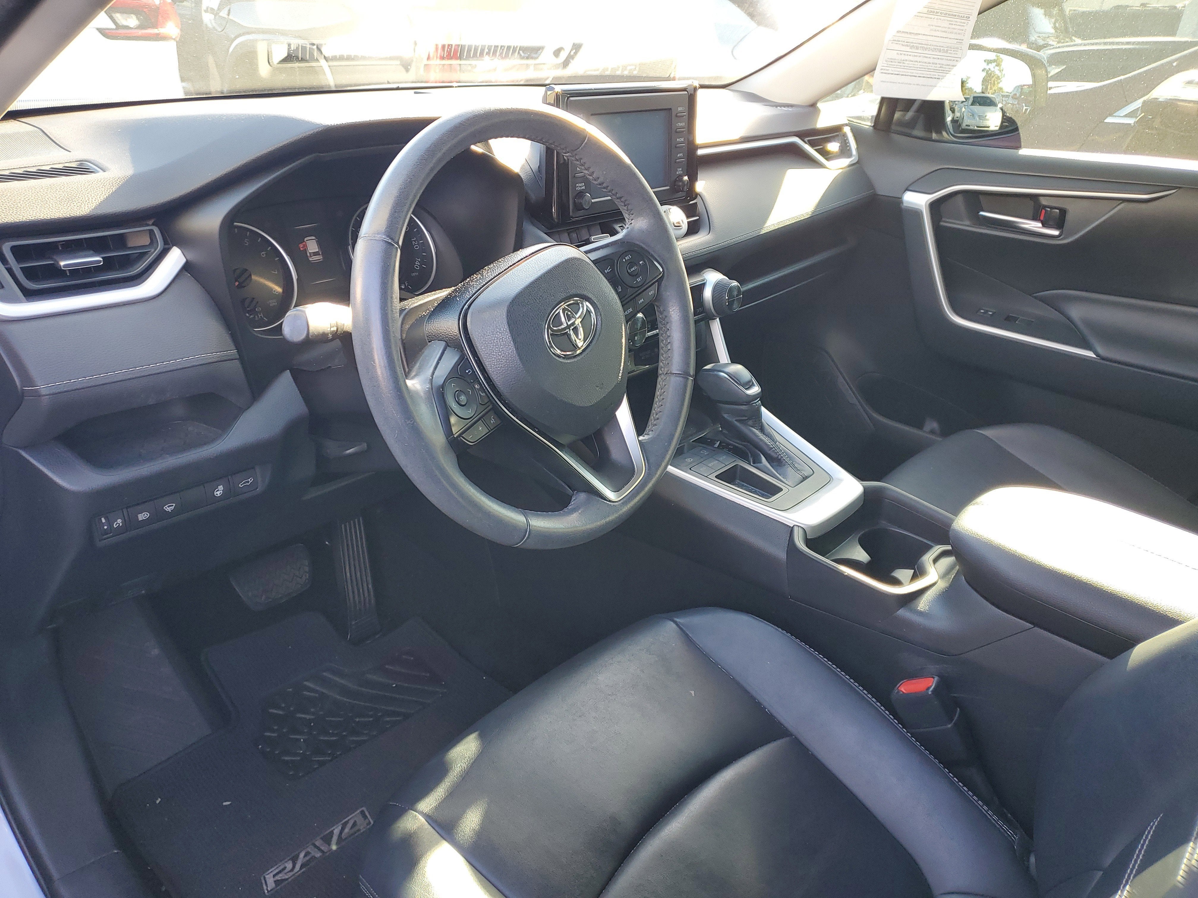 2019 Toyota RAV4 XLE Premium