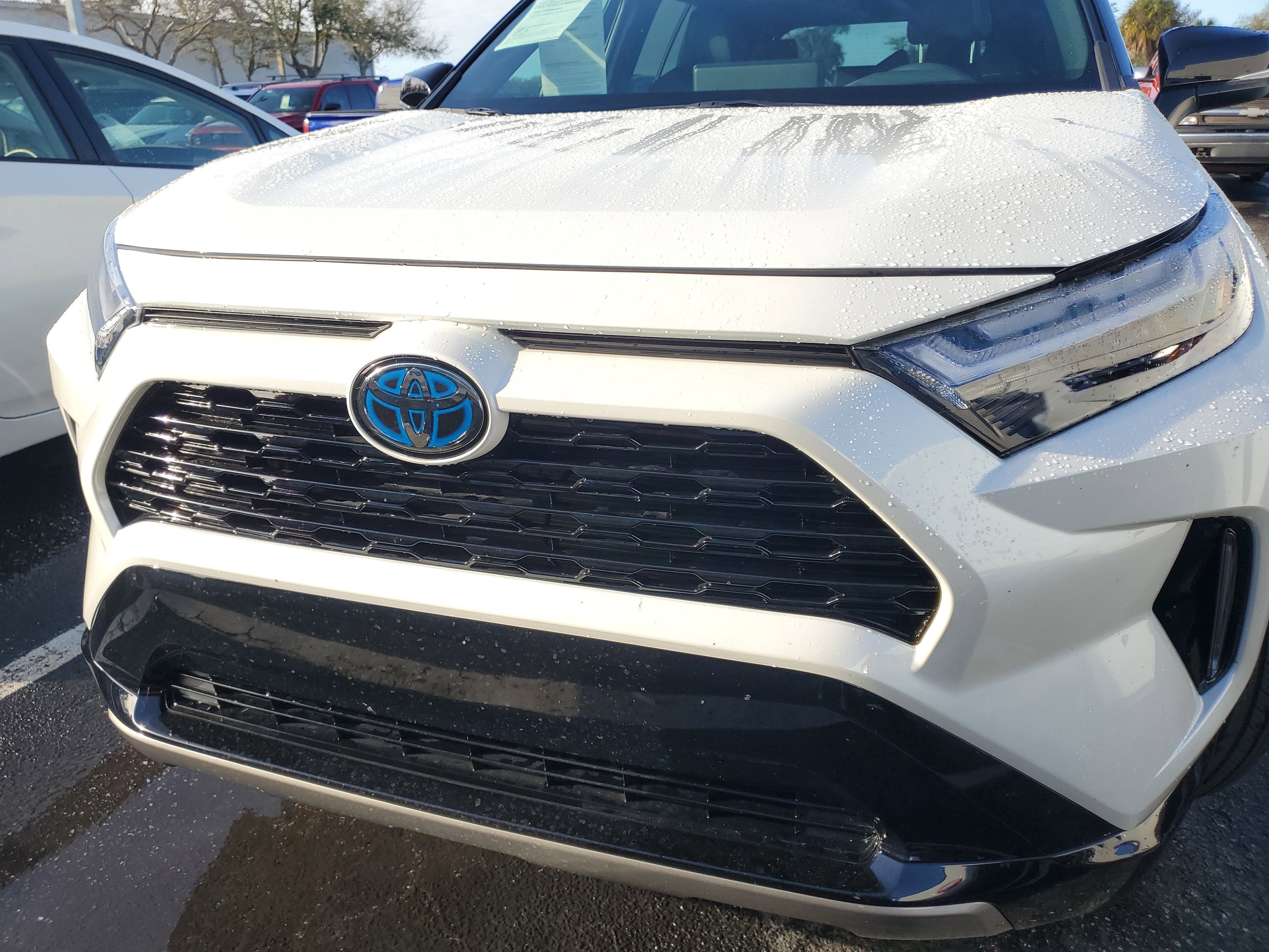 2024 Toyota RAV4 Hybrid XSE