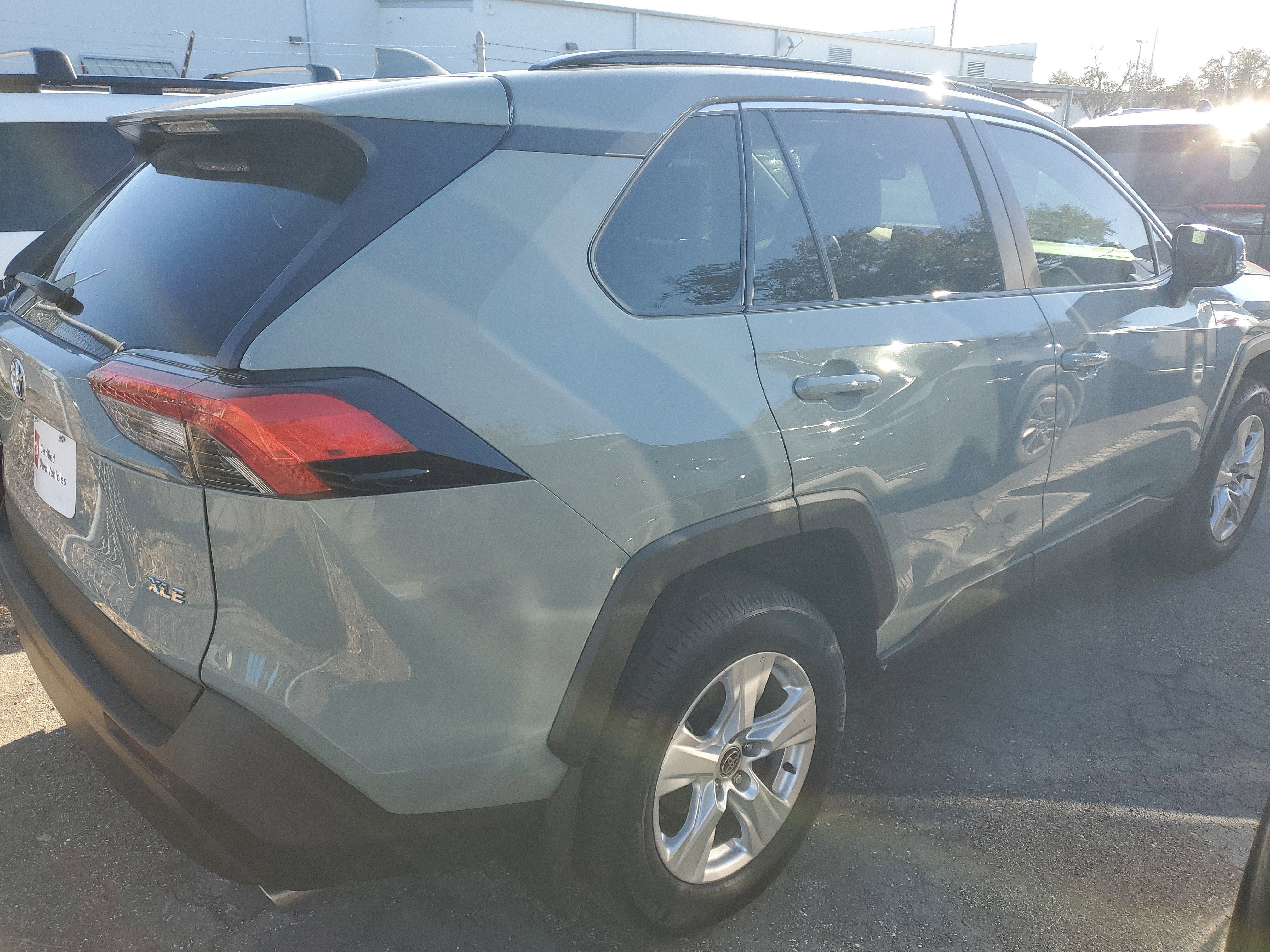 2021 Toyota RAV4 XLE