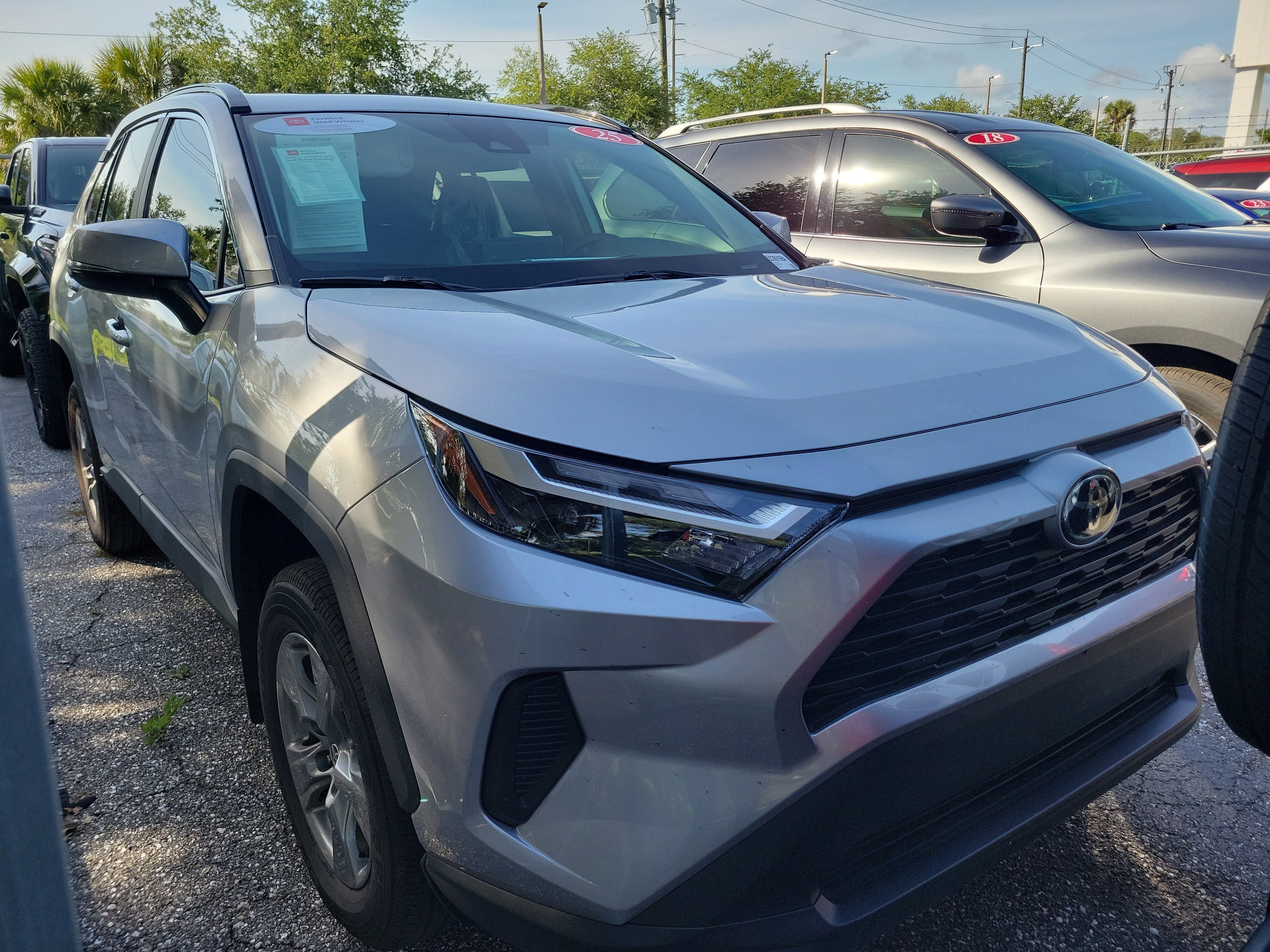 2025 Toyota RAV4 XLE