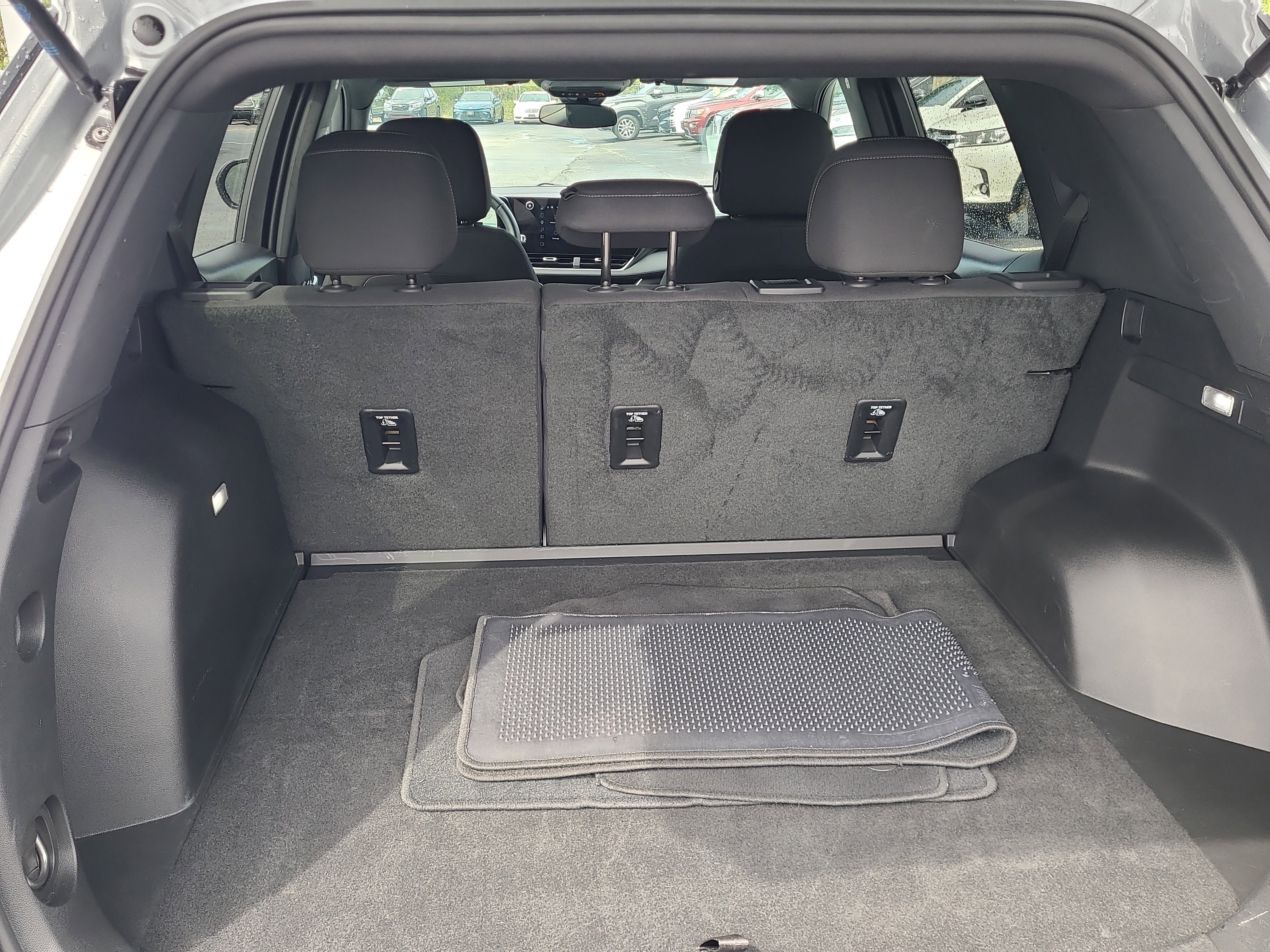 2025 Chevrolet Equinox LT - Photo 11