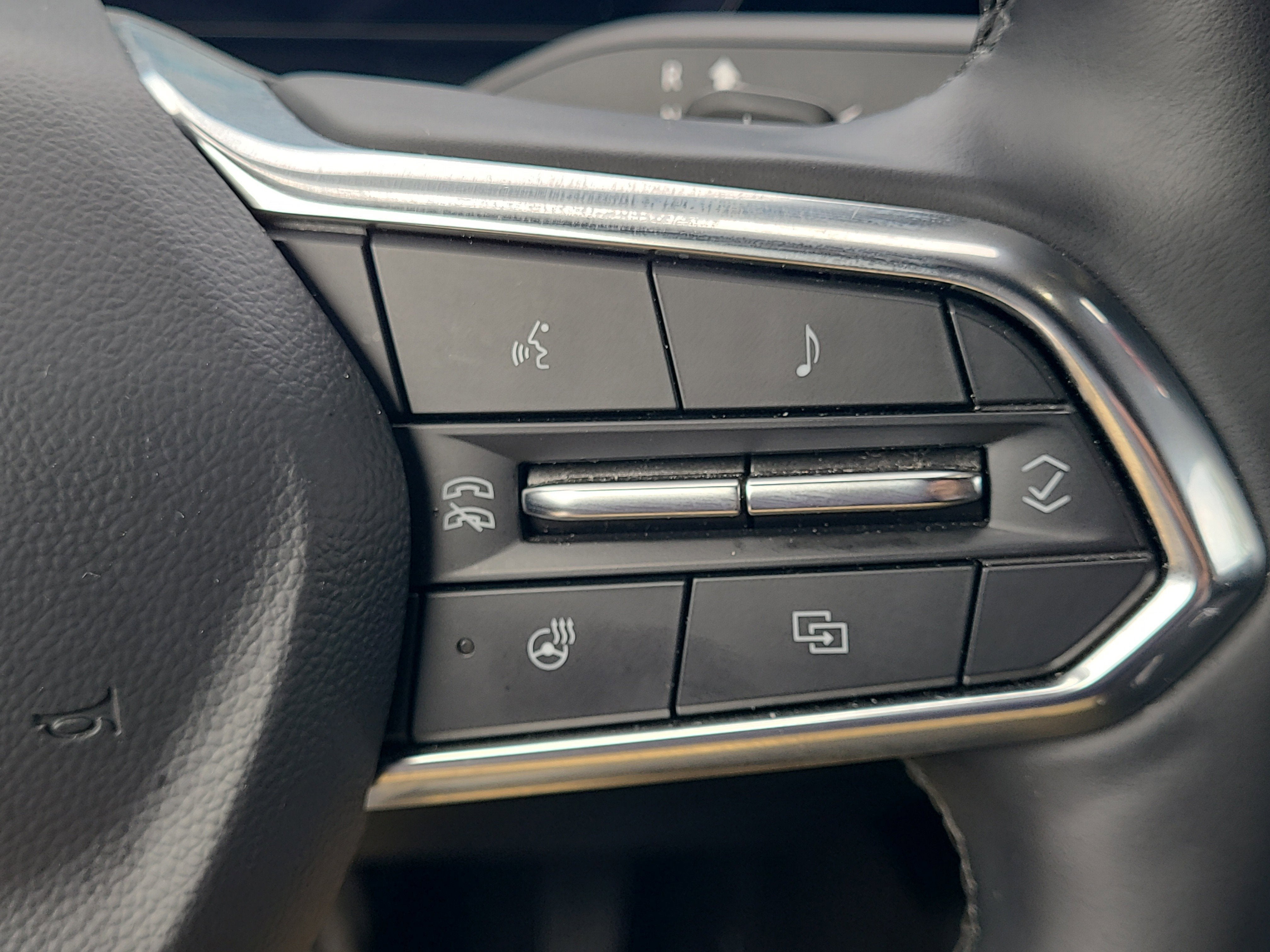 2025 Chevrolet Equinox LT - Photo 22