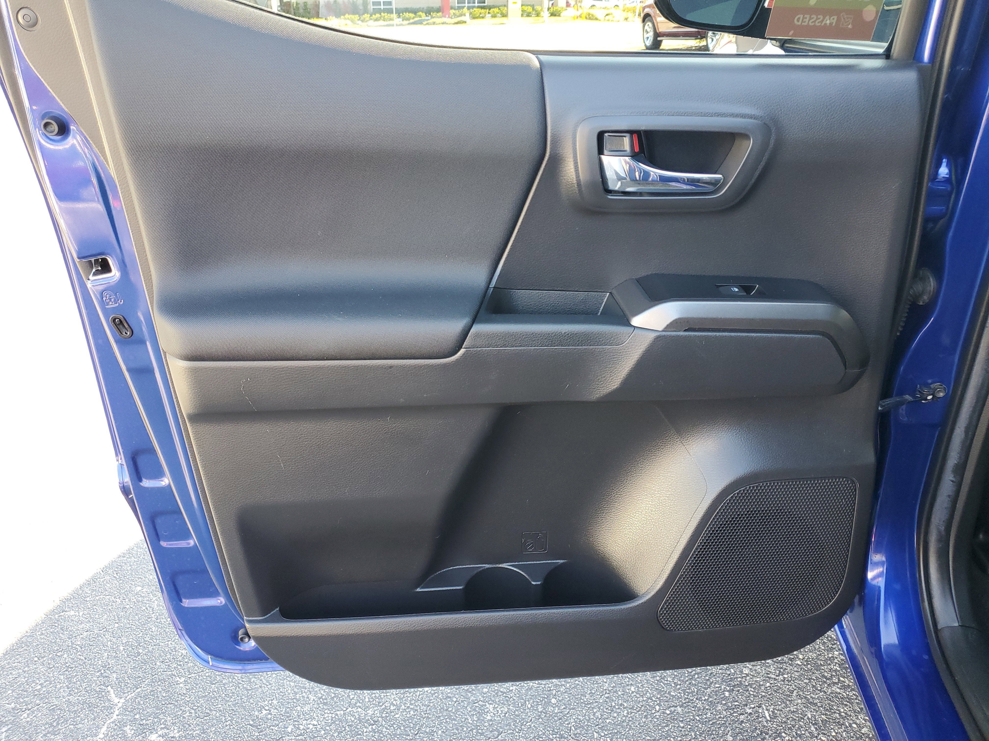 2022 Toyota Tacoma 2WD SR5