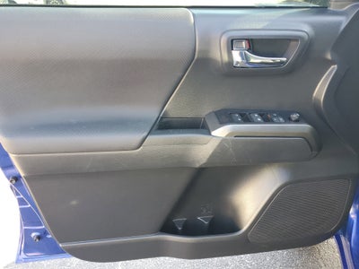 2022 Toyota Tacoma 2WD SR5