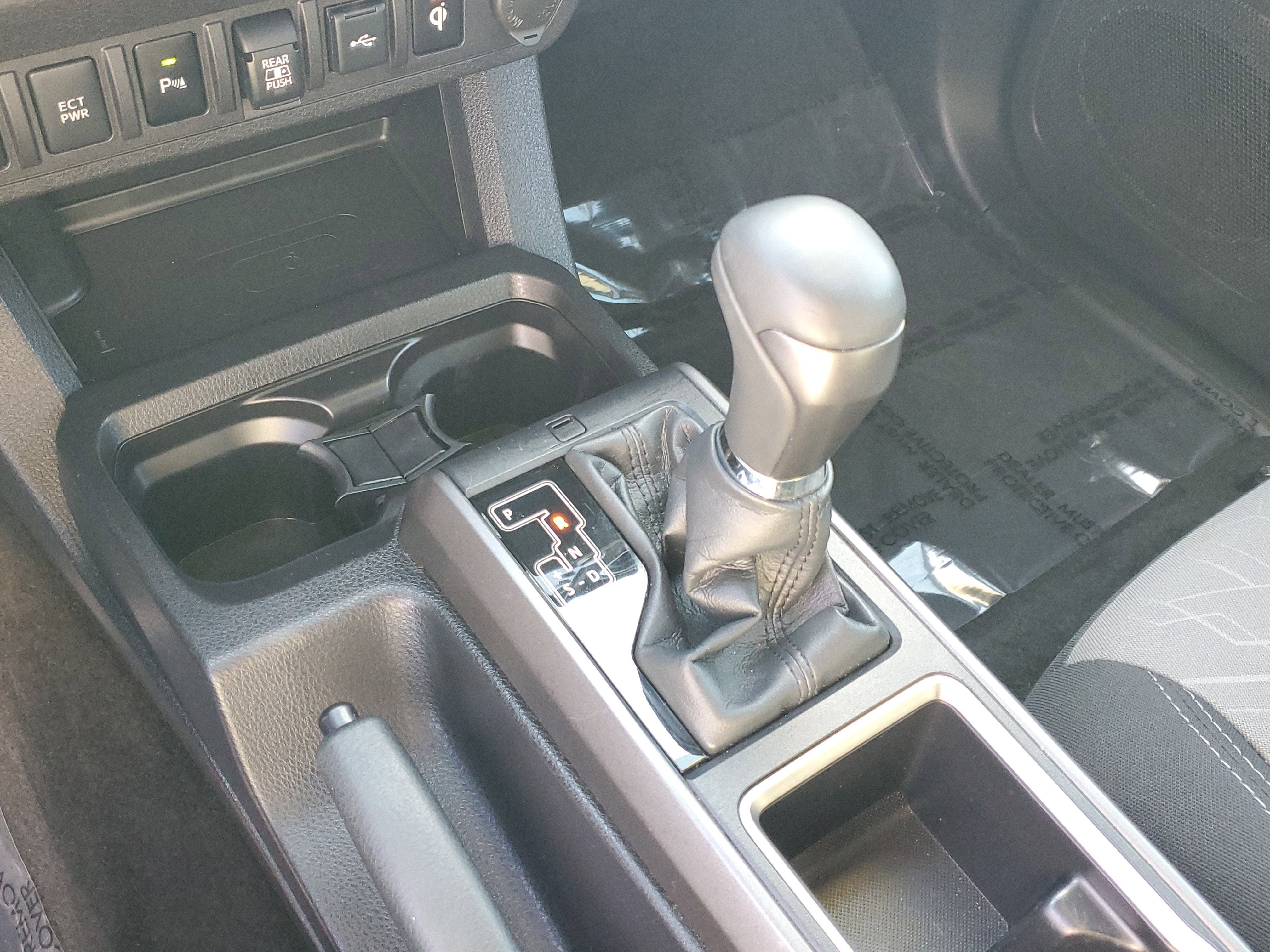 2022 Toyota Tacoma 2WD SR5