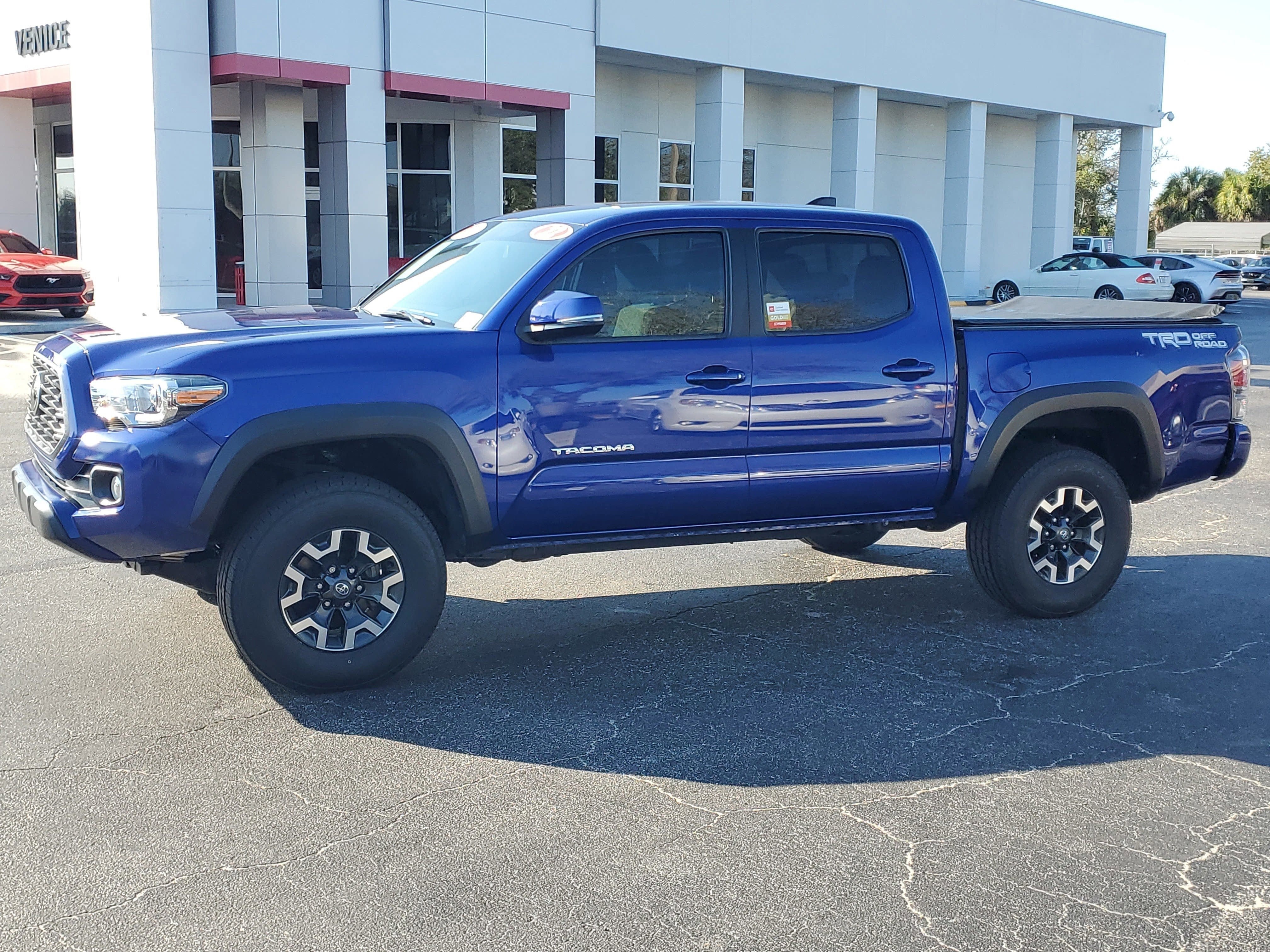 2022 Toyota Tacoma 2WD SR5