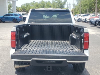 2025 Toyota Tacoma 4WD SR5