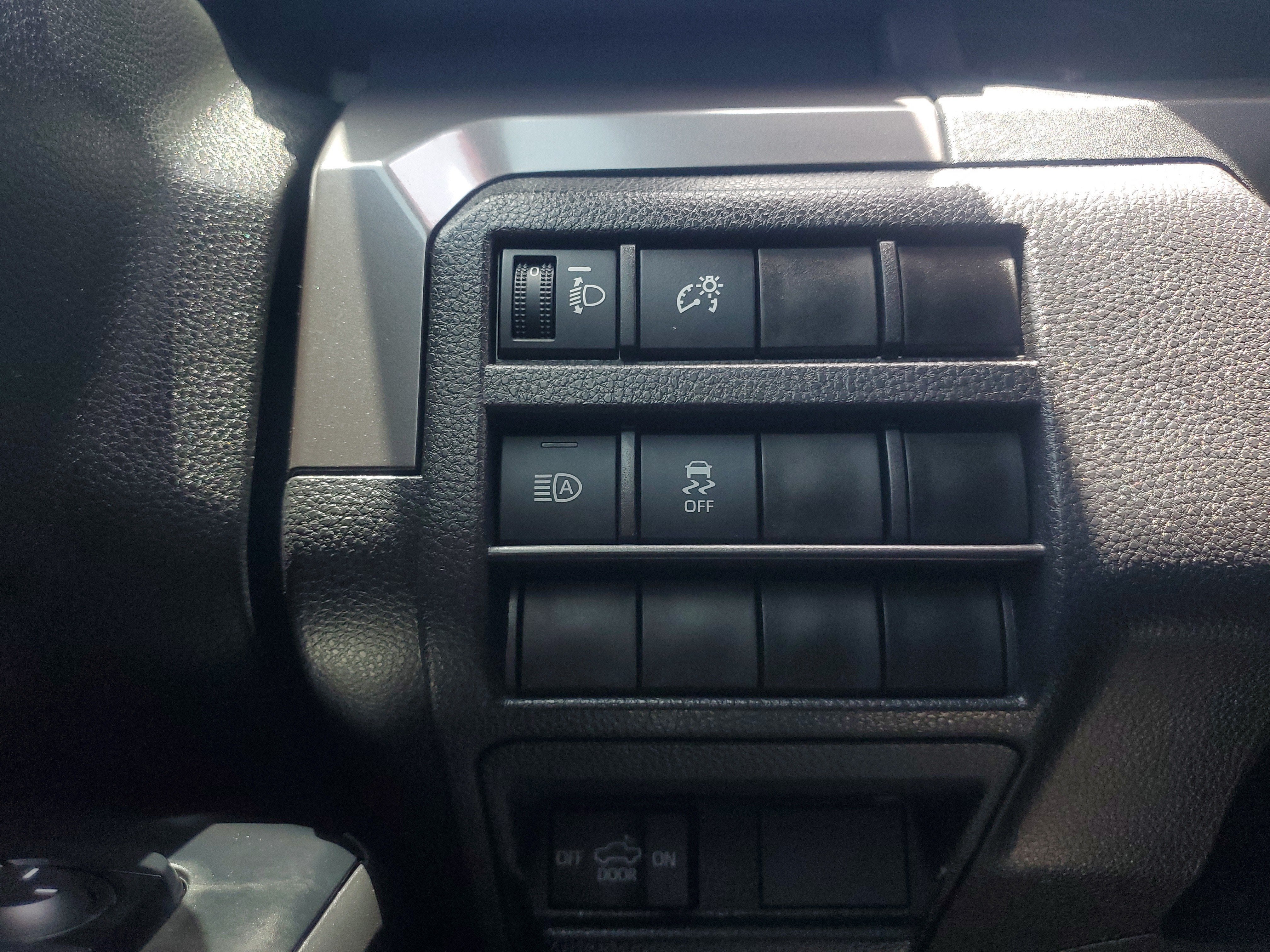 2025 Toyota Tacoma 4WD SR5