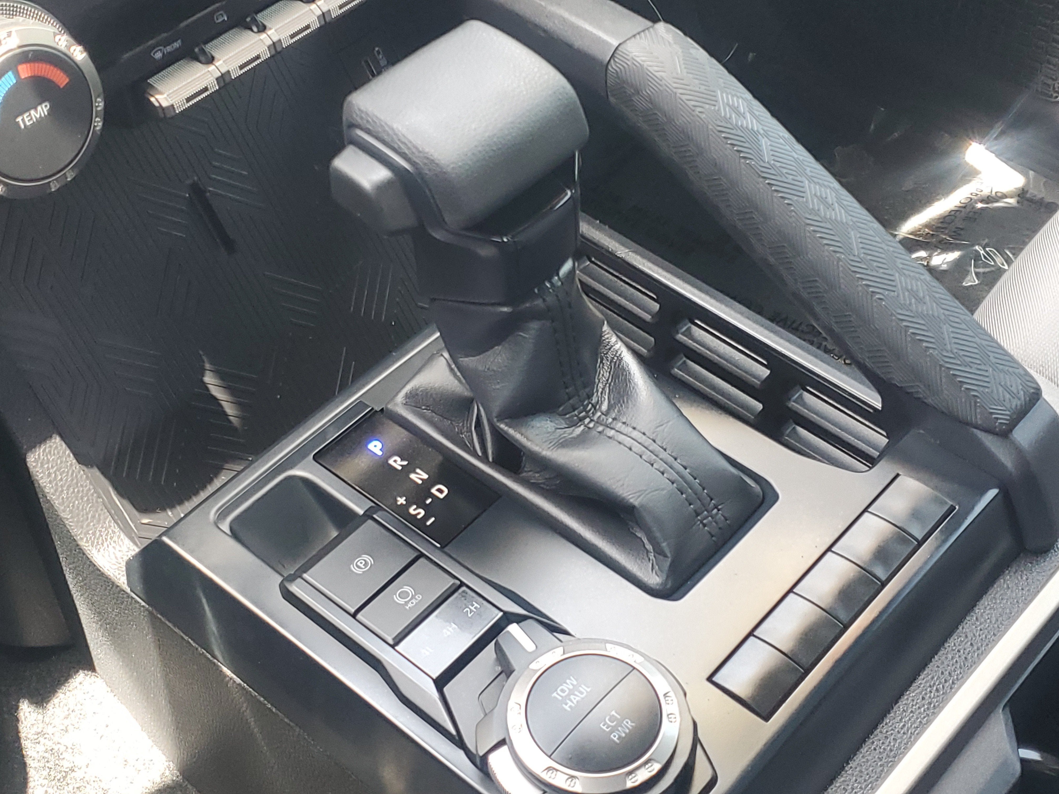 2025 Toyota Tacoma 4WD SR5