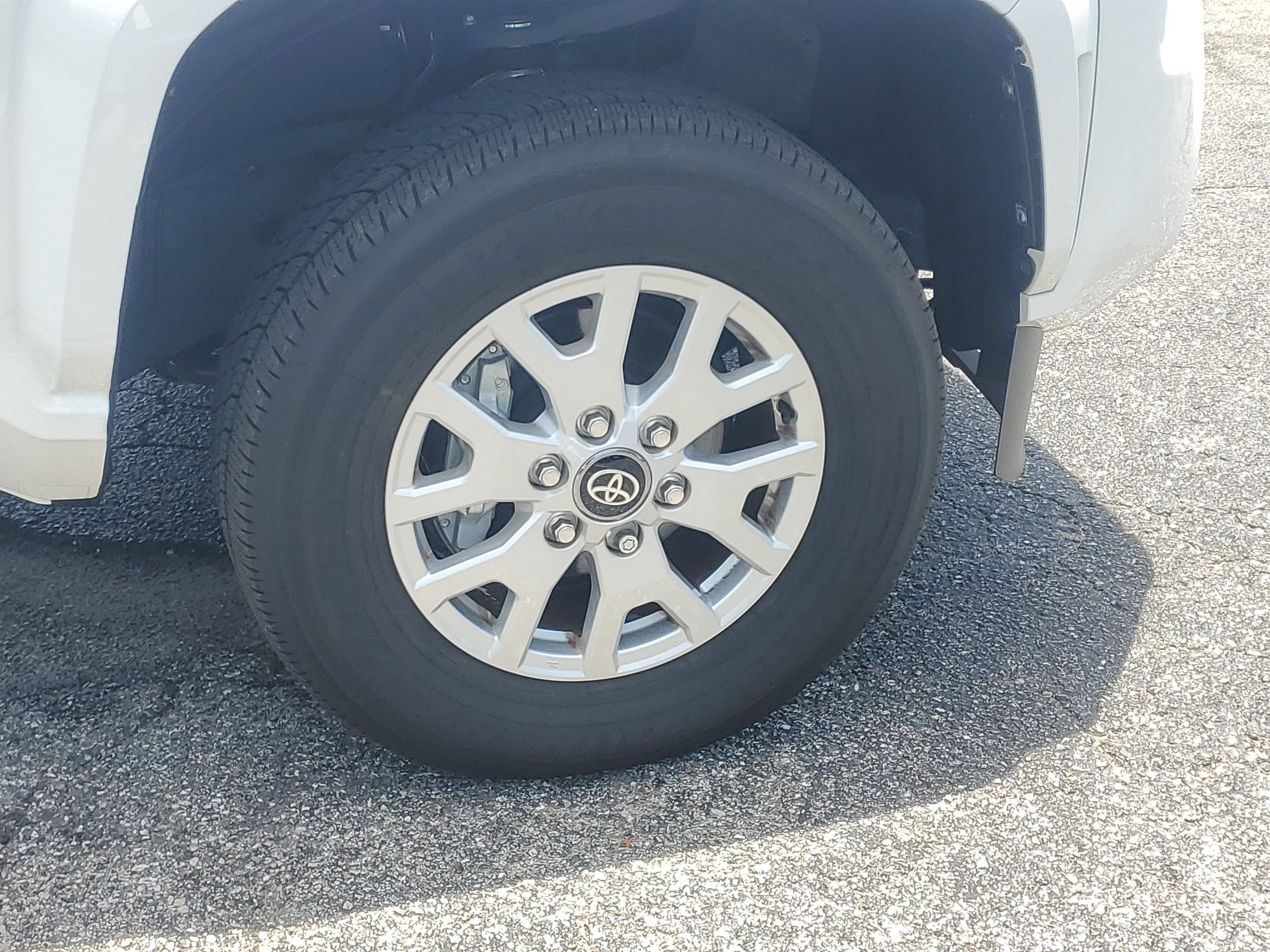 2025 Toyota Tacoma 4WD SR5