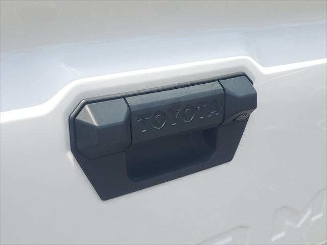 2025 Toyota Tacoma 4WD SR5