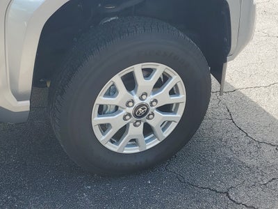 2024 Toyota Tacoma 4WD SR5