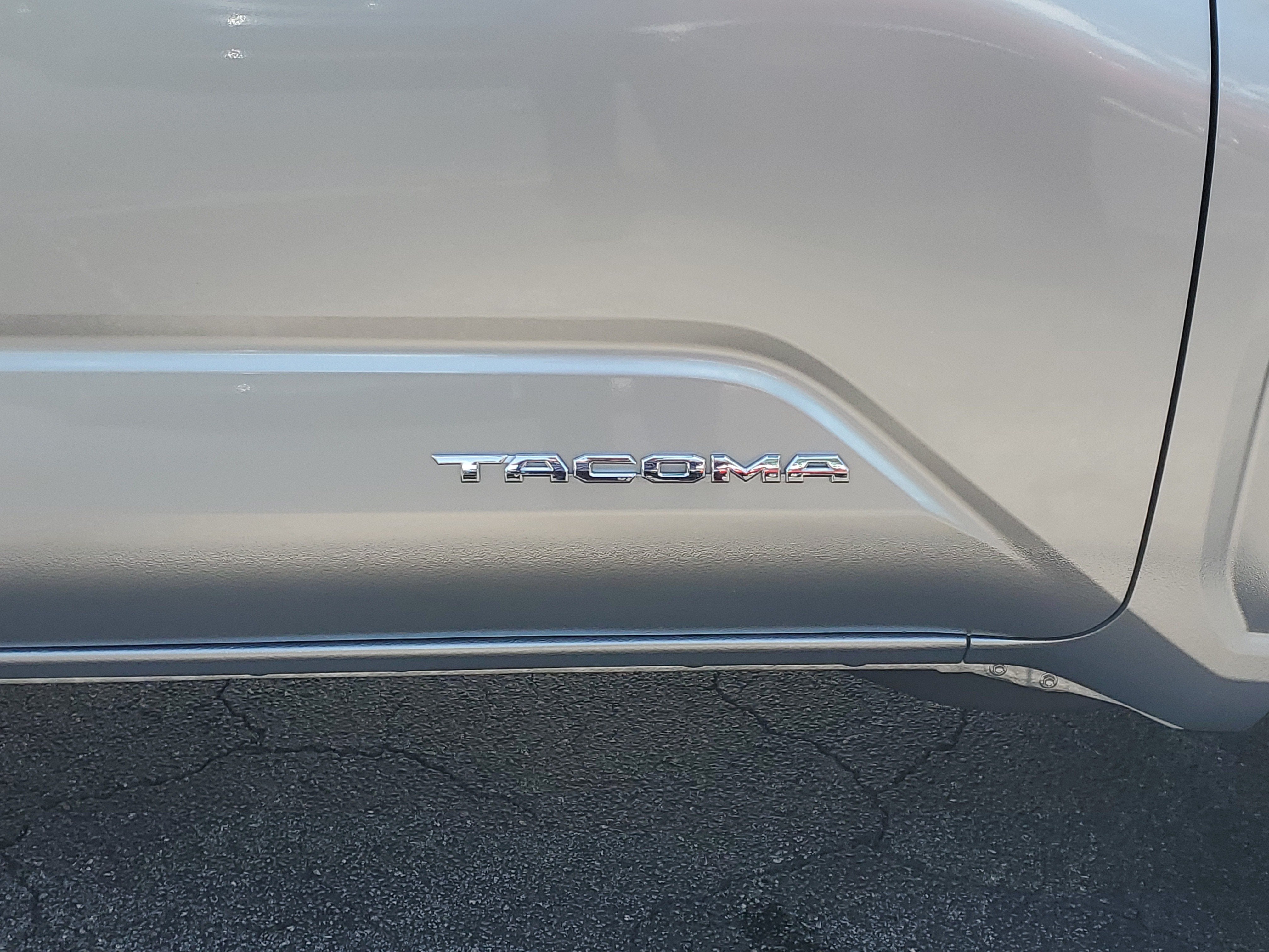 2024 Toyota Tacoma 4WD SR5