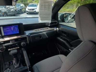 2024 Toyota Tacoma 4WD SR5