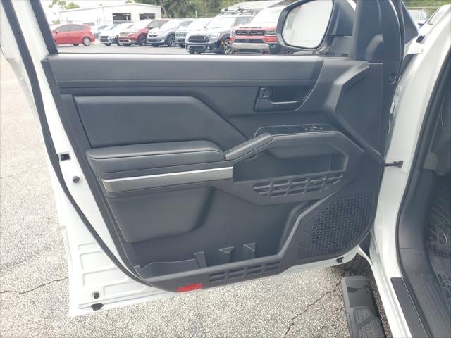 2024 Toyota Tacoma 4WD SR5