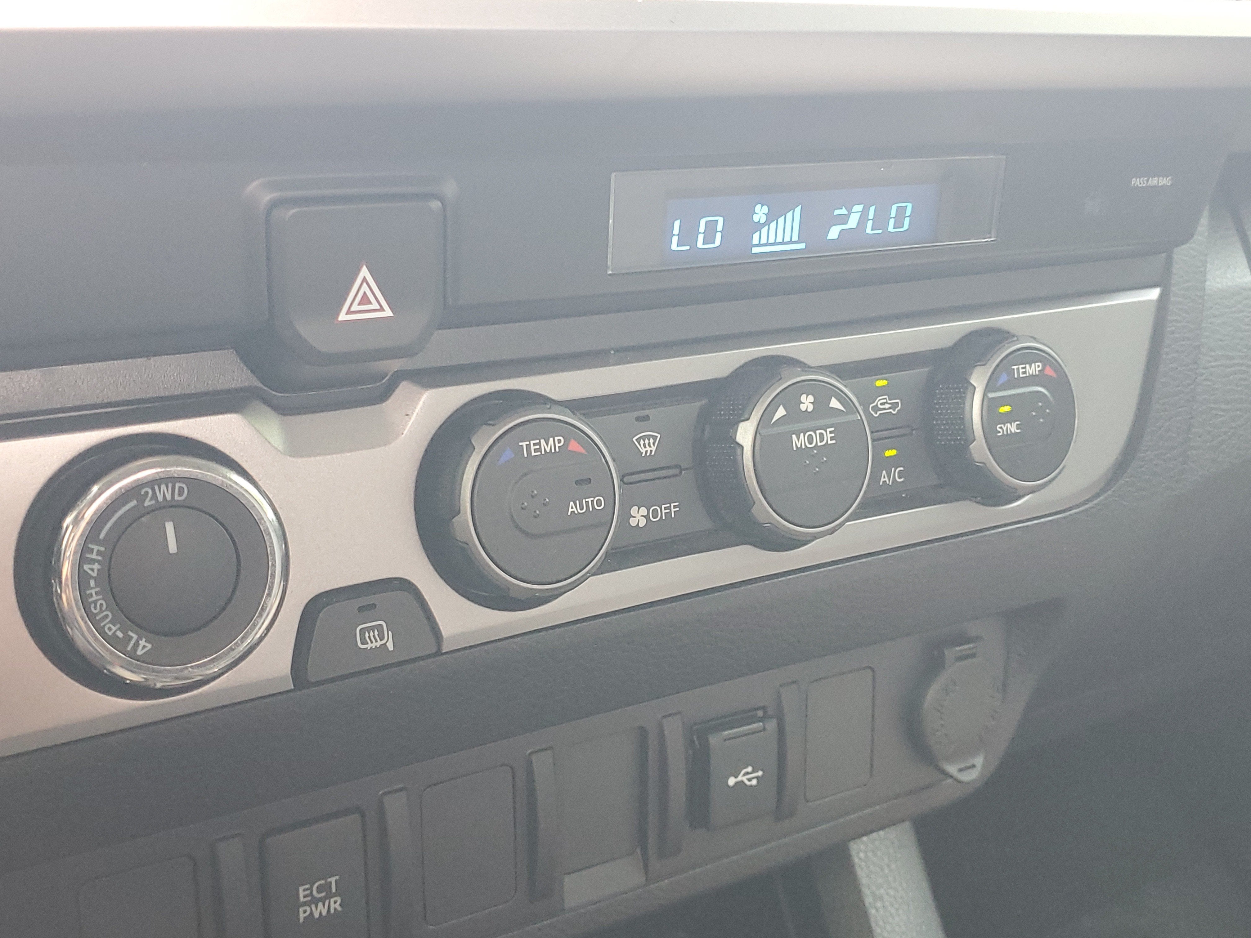 2022 Toyota Tacoma 4WD SR5
