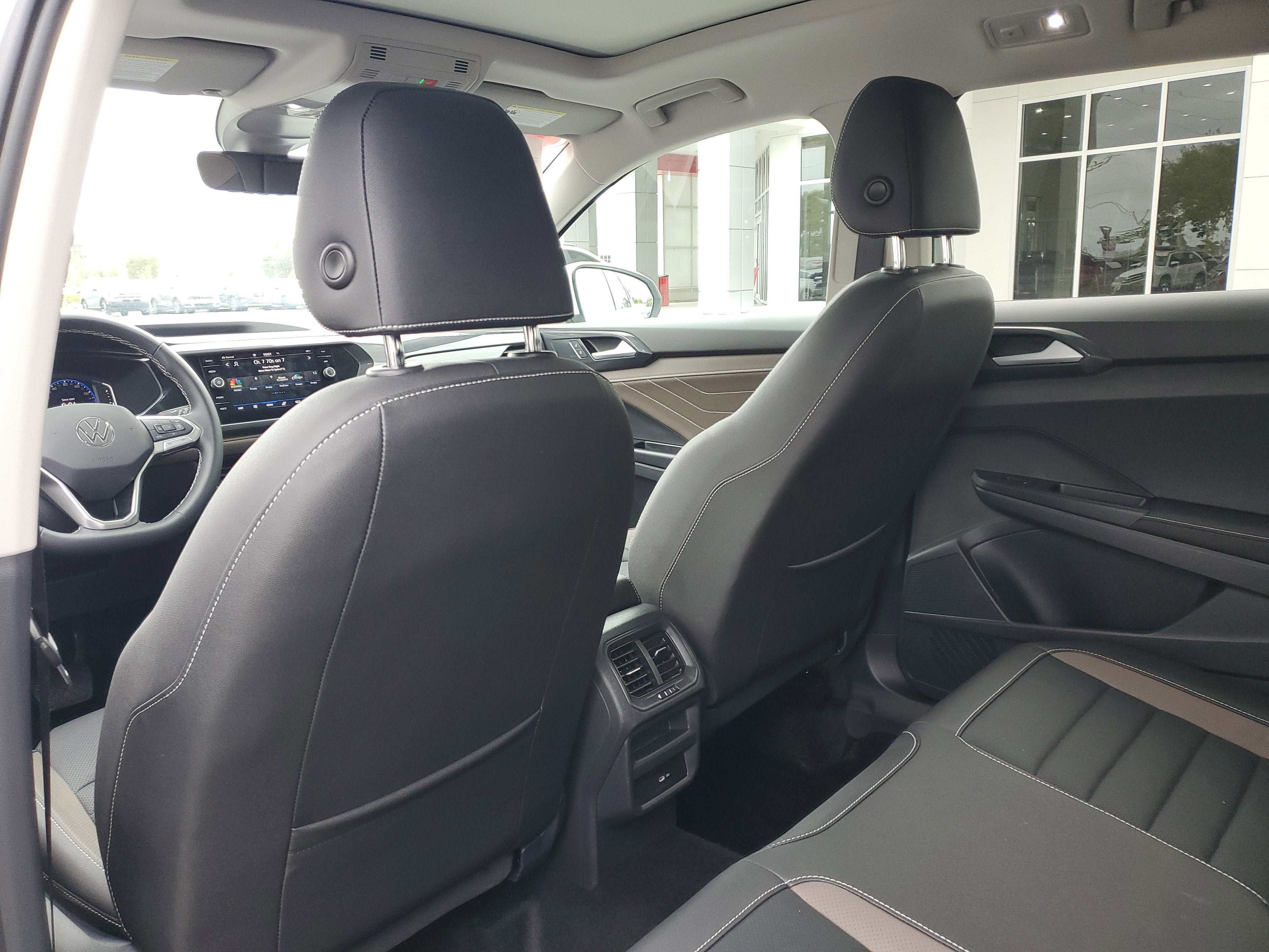 2024 Volkswagen Taos SEL