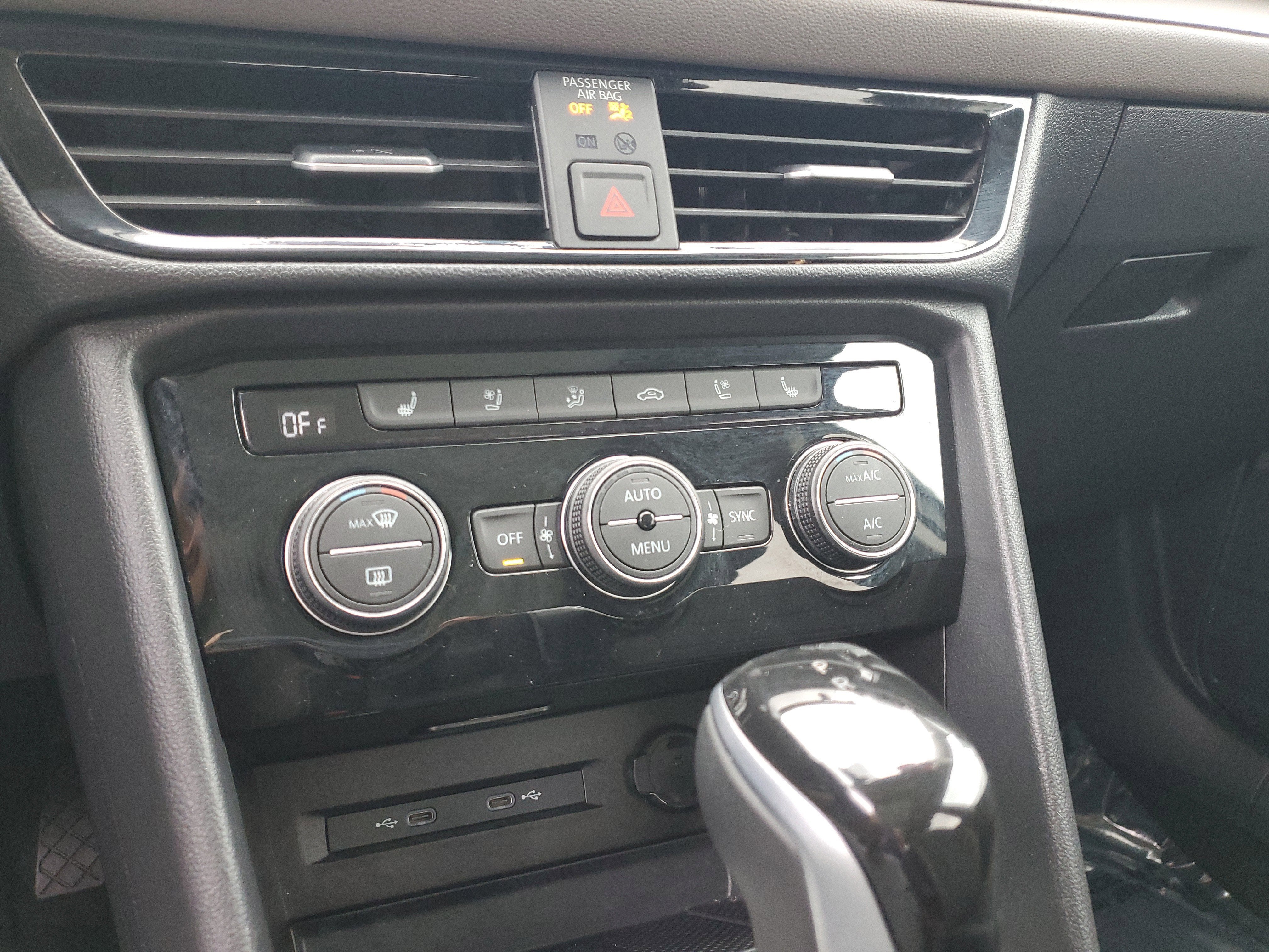 2024 Volkswagen Taos SEL