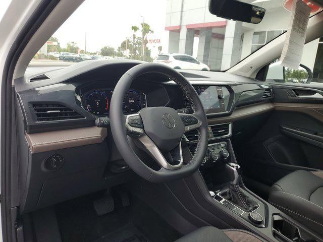 2024 Volkswagen Taos SEL