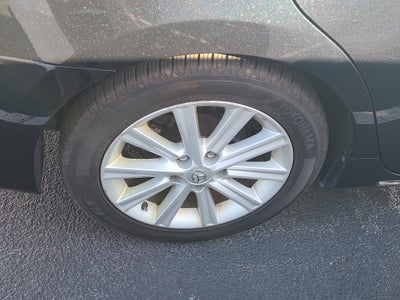 2013 Toyota Camry Hybrid LE