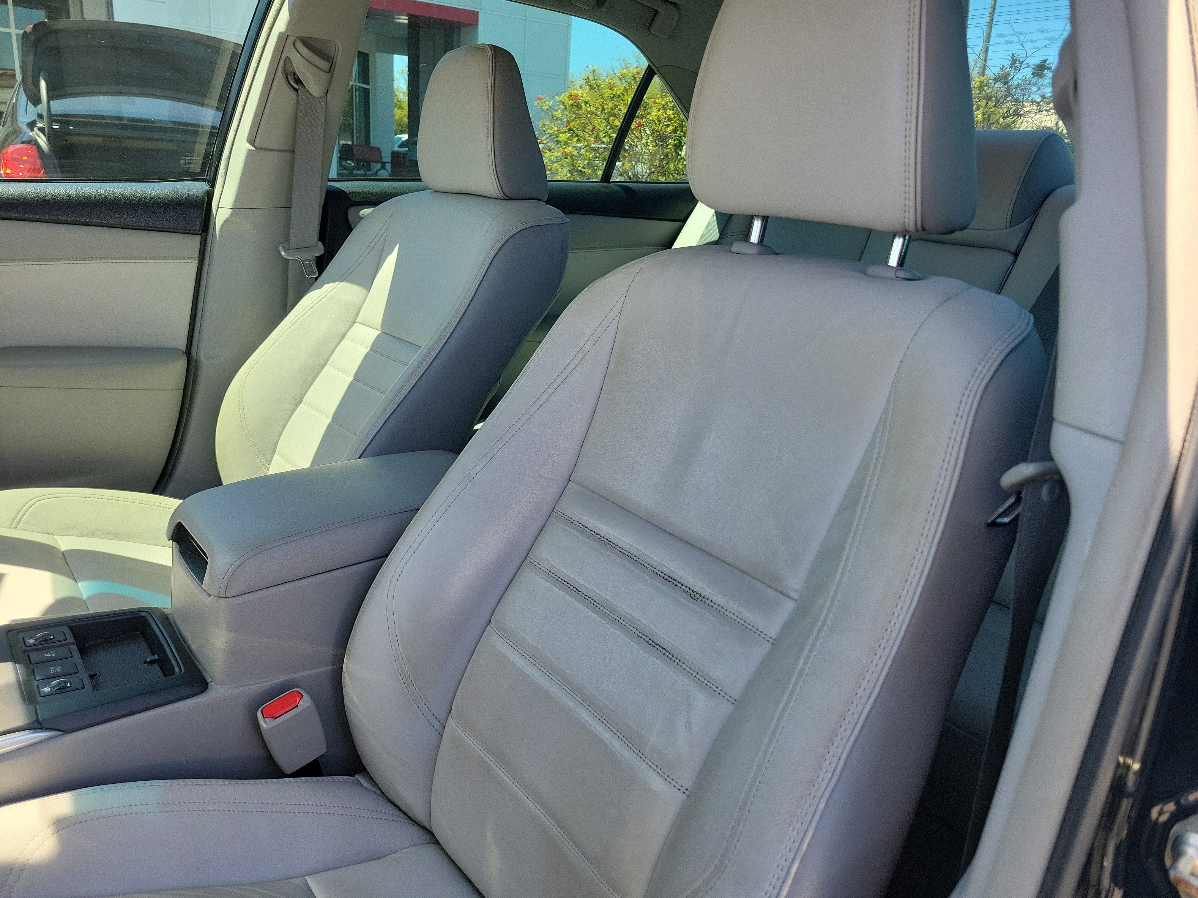 2017 Toyota Camry Hybrid LE