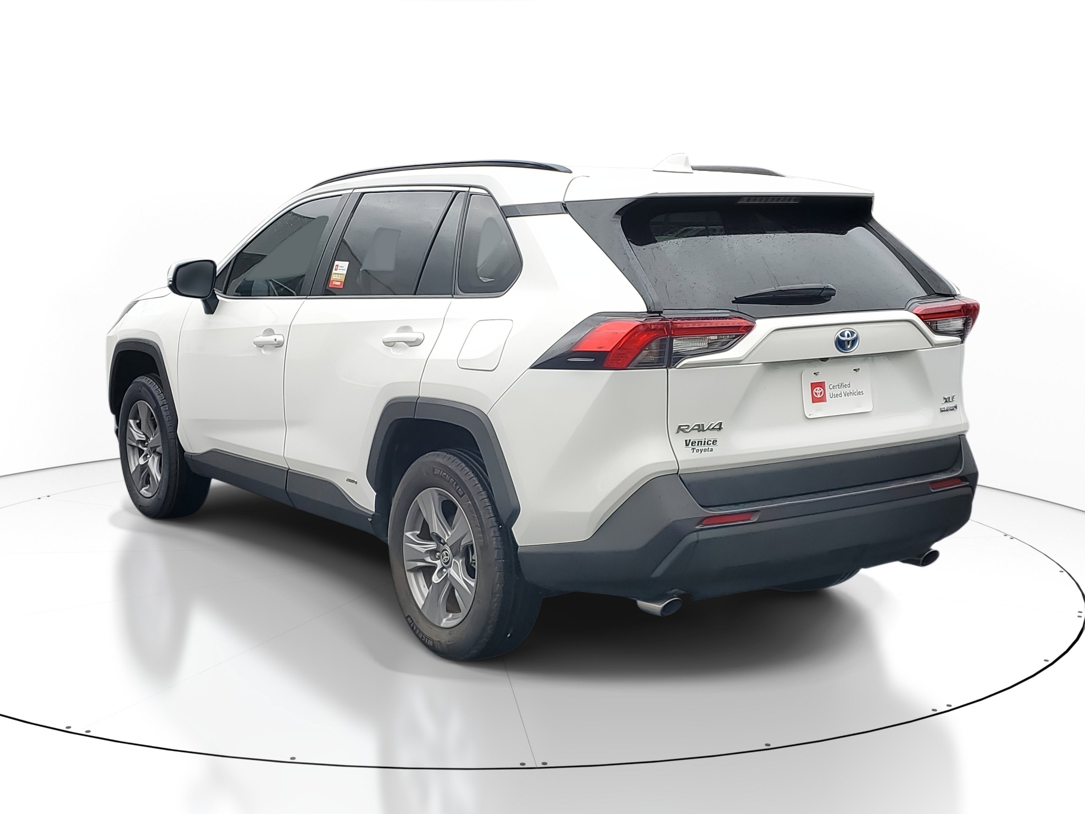 2023 Toyota RAV4 Hybrid XLE