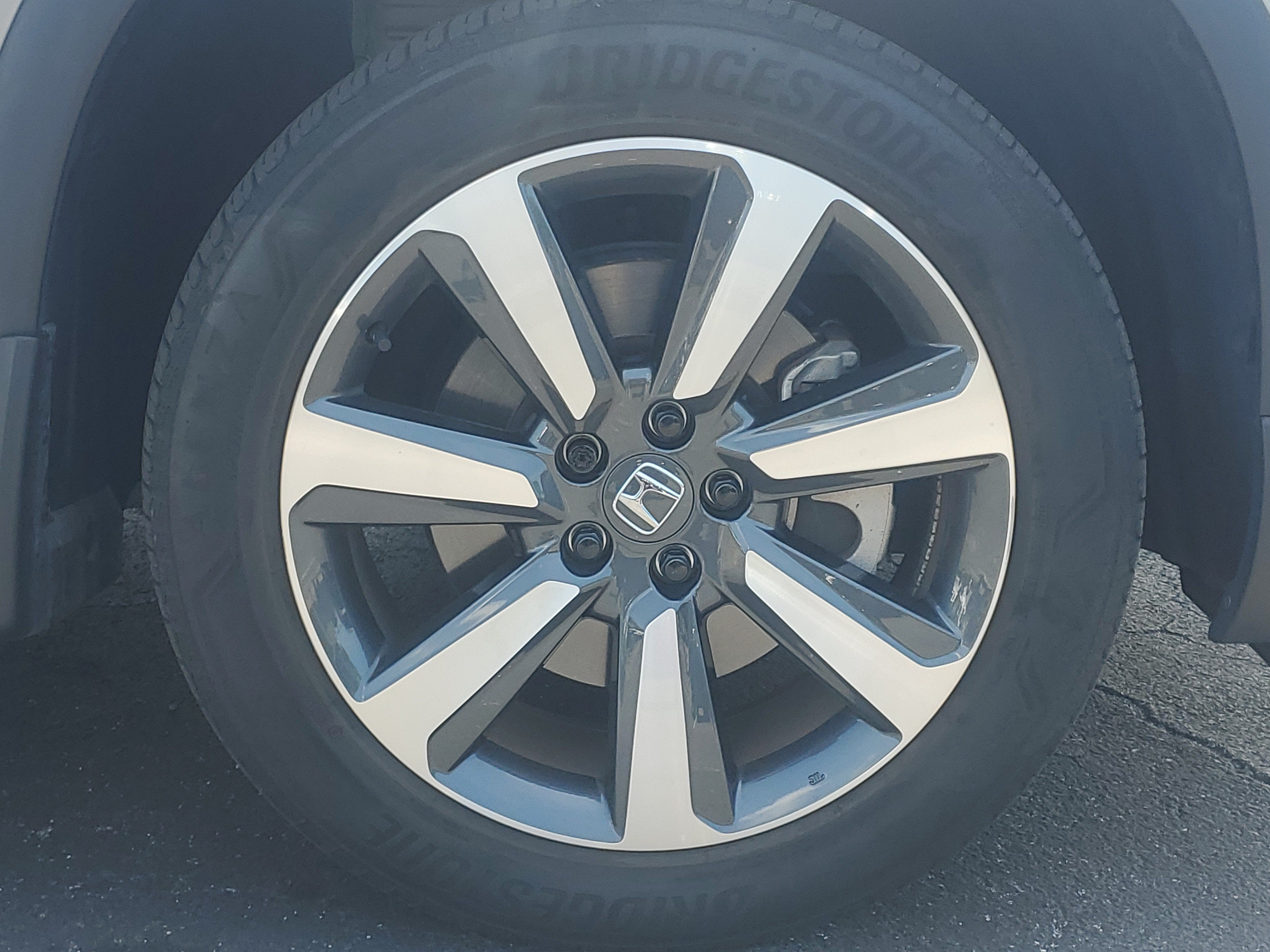 2023 Honda Pilot Touring