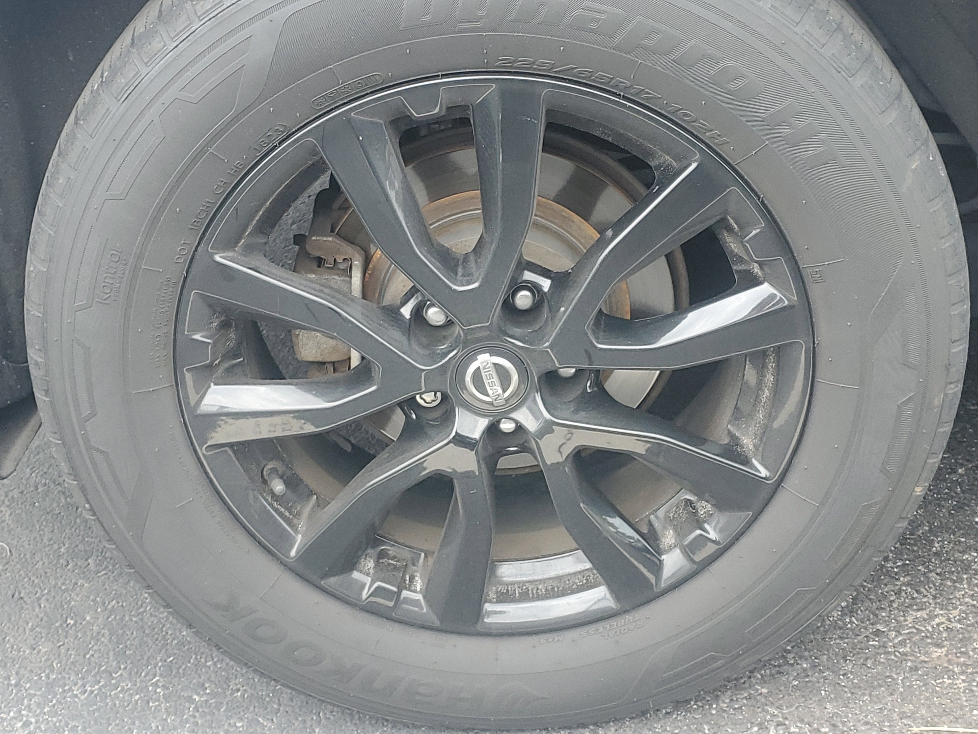 2017 Nissan Rogue SV