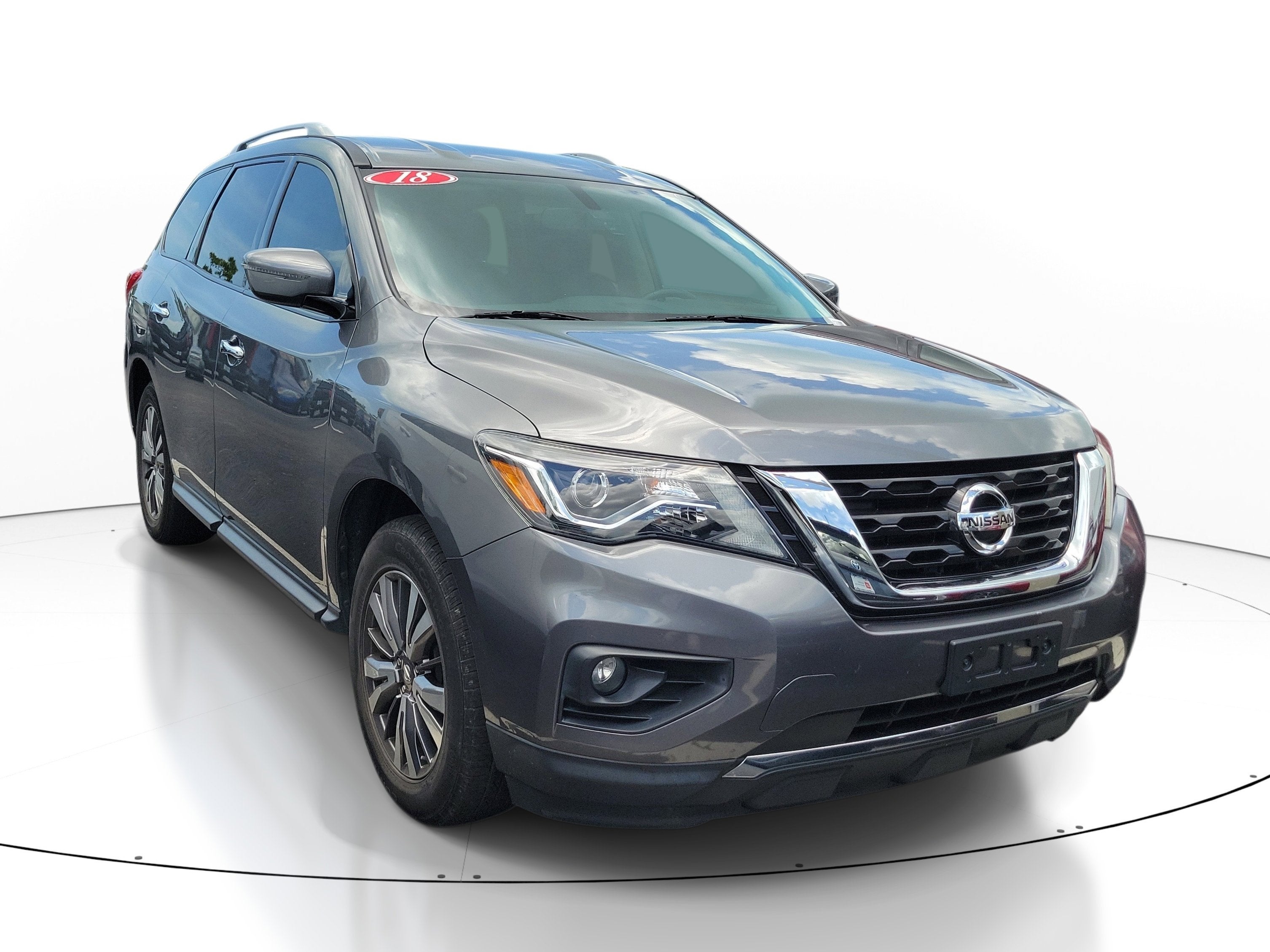 2018 Nissan Pathfinder SV 2WD's photo