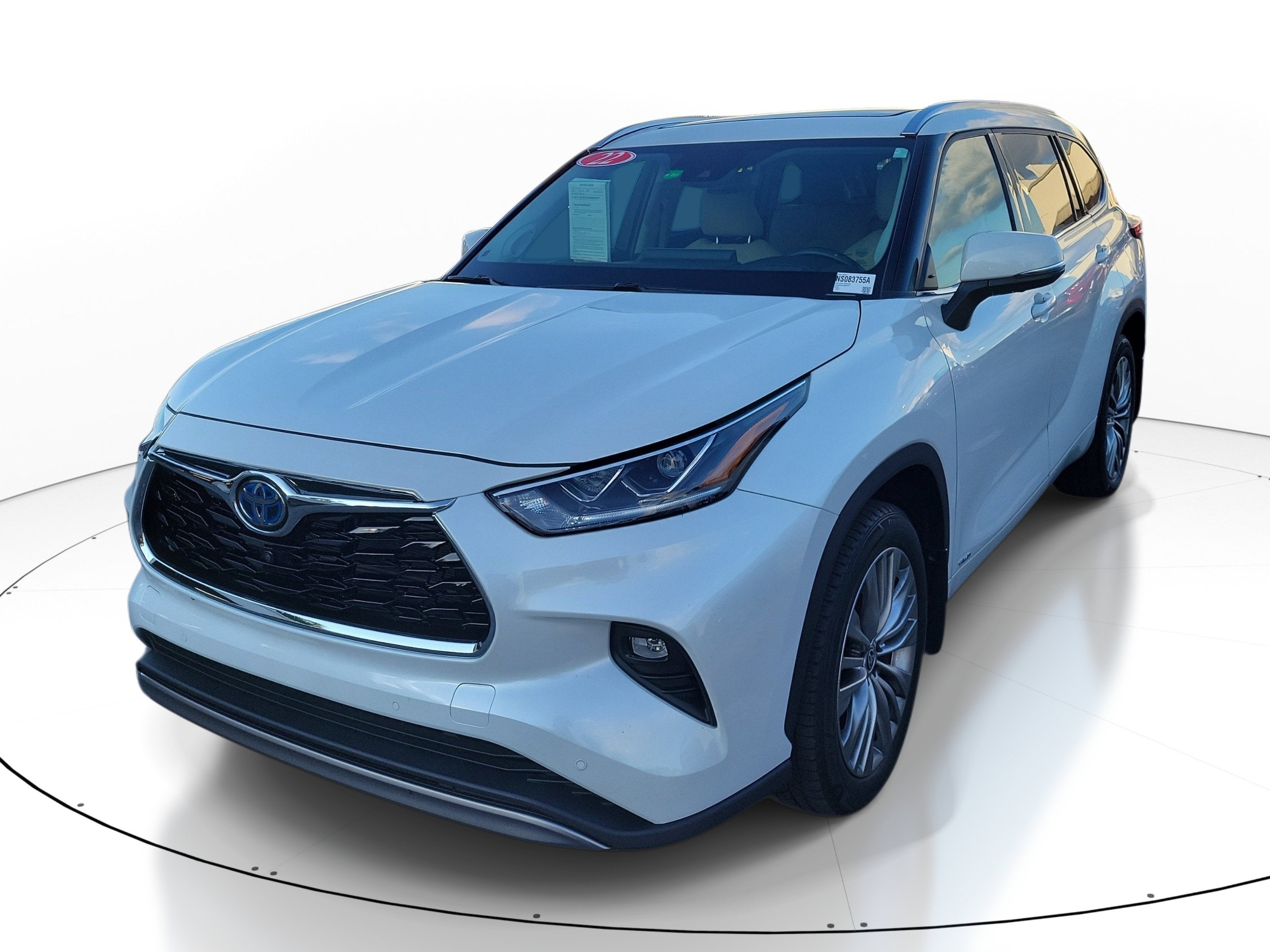 2022 Toyota Highlander Hybrid Platinum