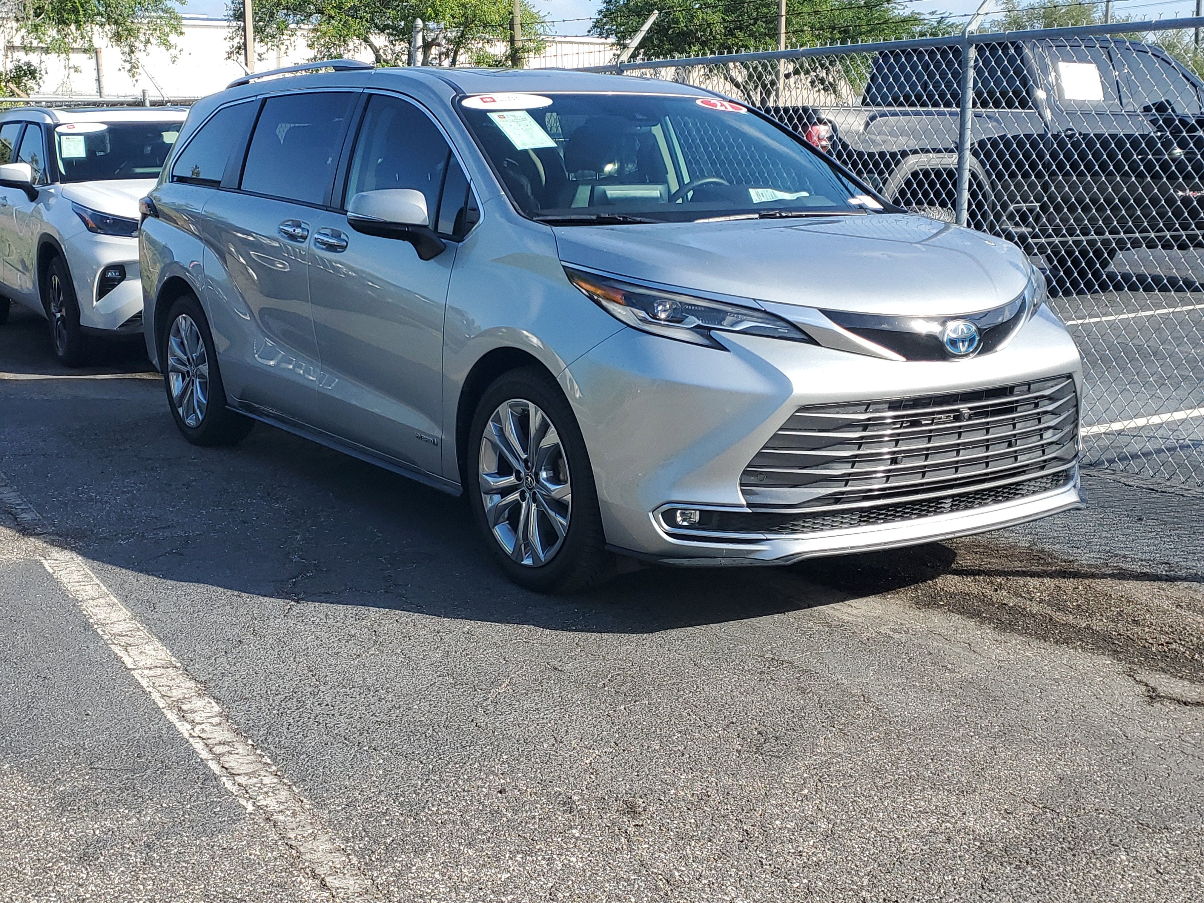 2021 Toyota Sienna Platinum