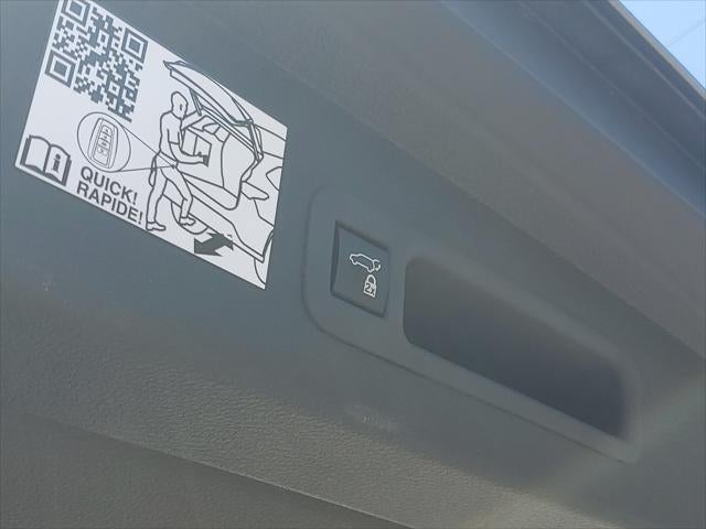 2023 Toyota Sienna Platinum
